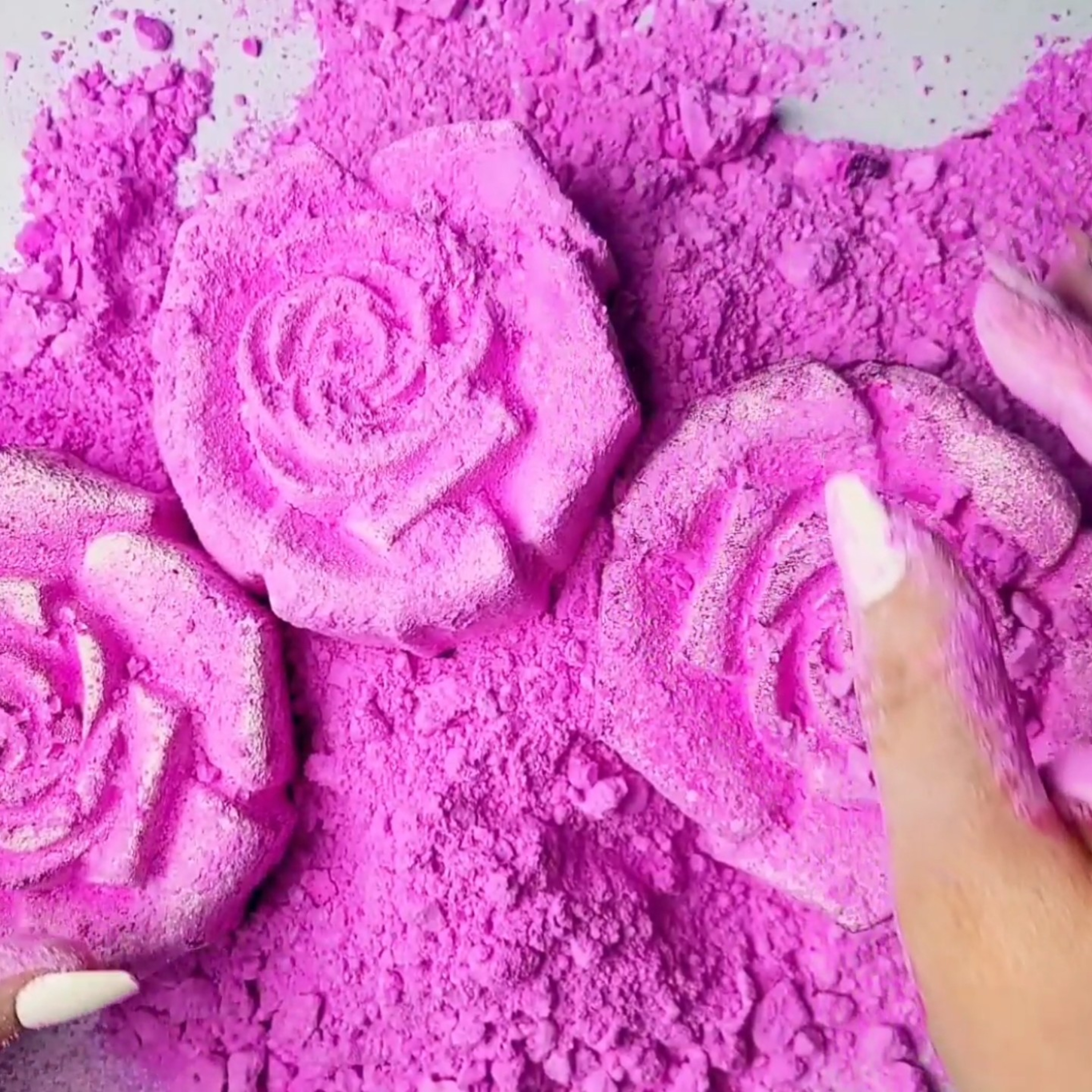 Fluffy Fuchsia Reformed Gym Chalk Roses & Hearts 💕🌹 Blacklight, Rolling Pin Crush, Reforming
