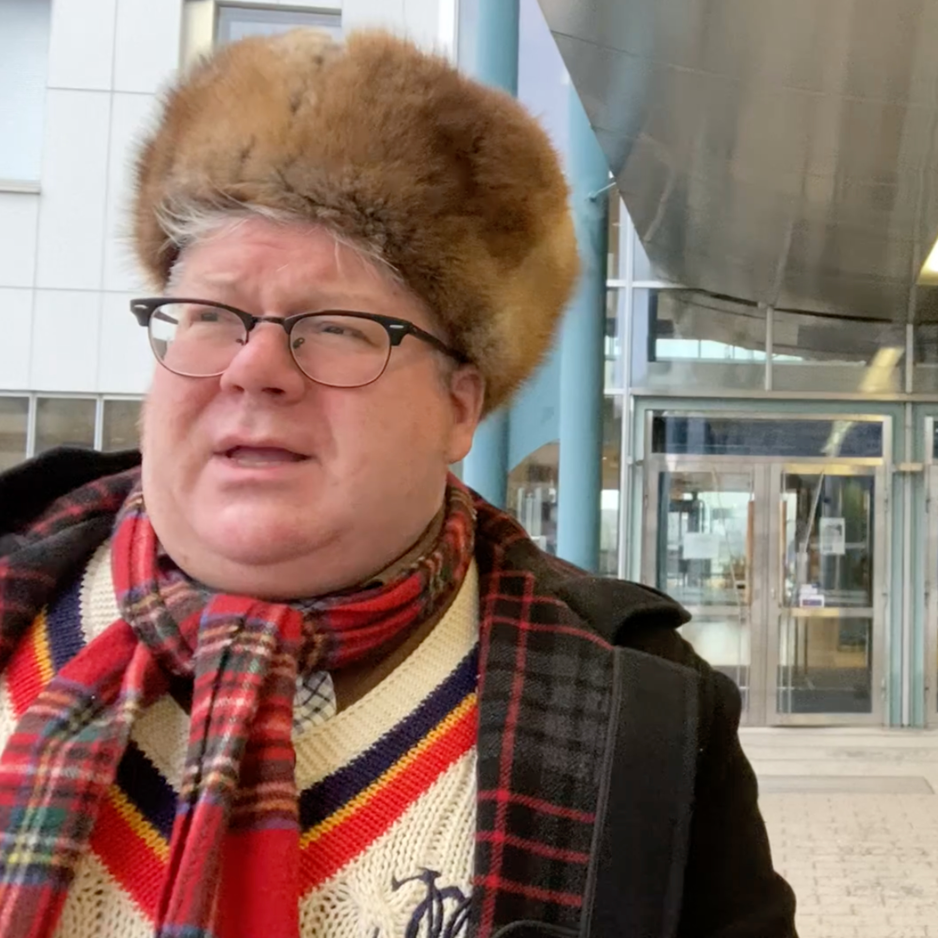 Tieteen ja käytännön äärellä