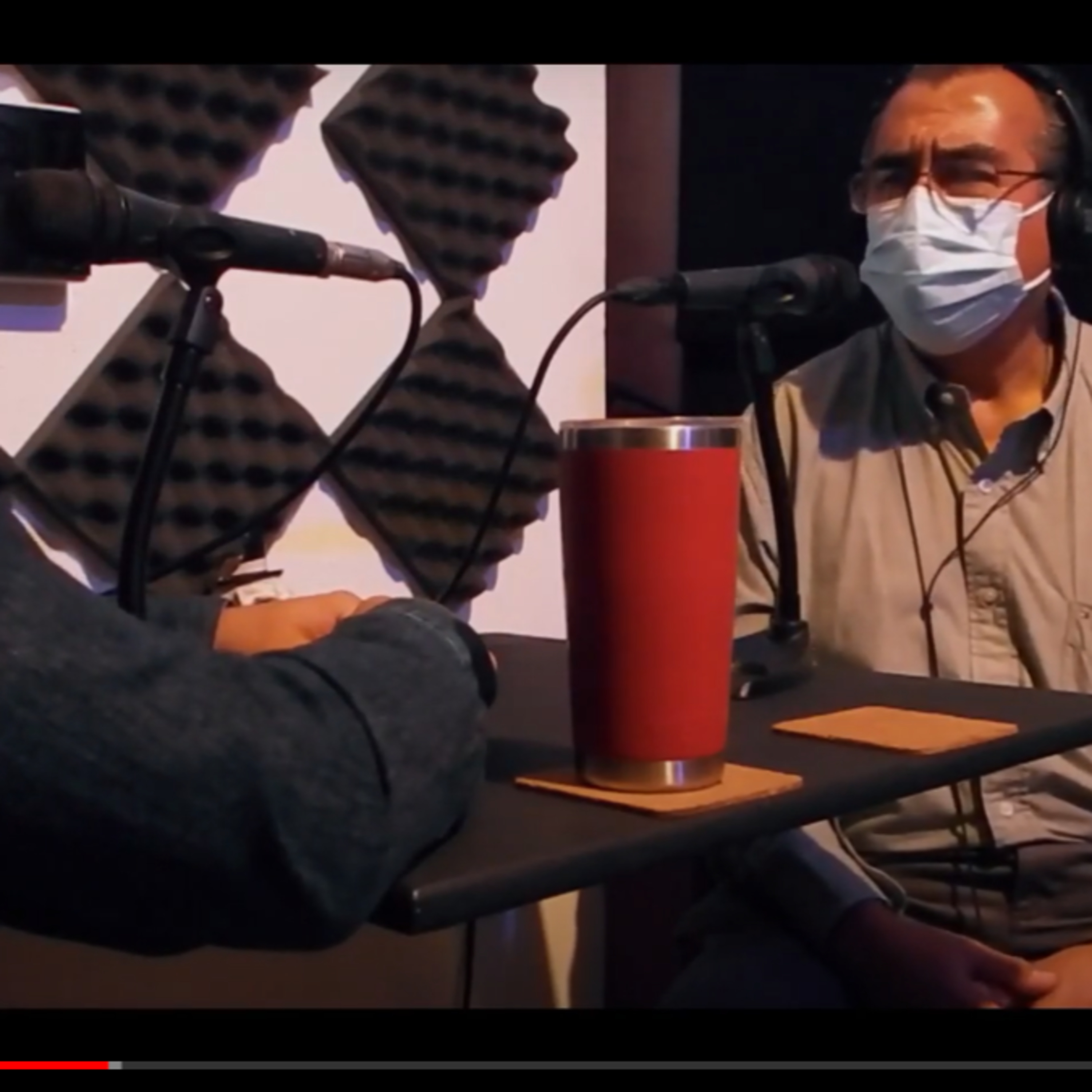 Cada loque con su tema: "HEAD COACH" episode artwork