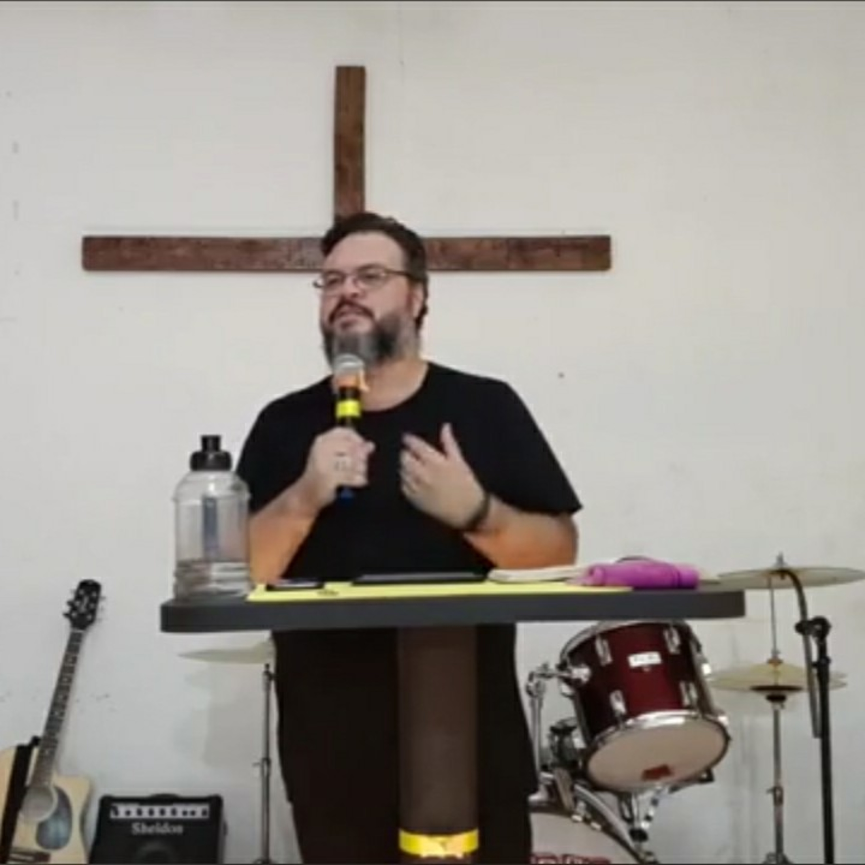 Pastor Luciano Comunidade Evangélica Essência