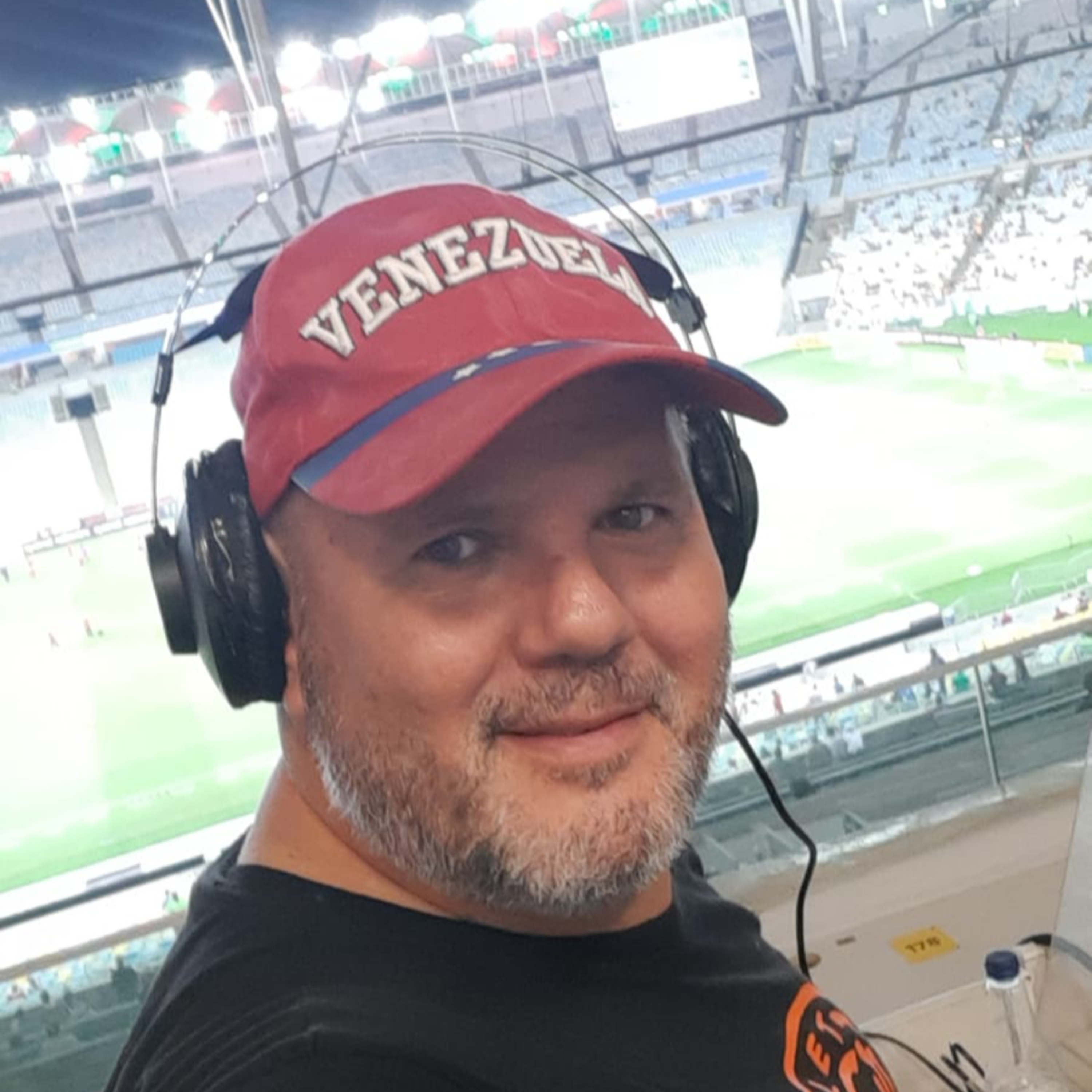 hola soy gustavo lis periodista con ganas de crear algo diferente