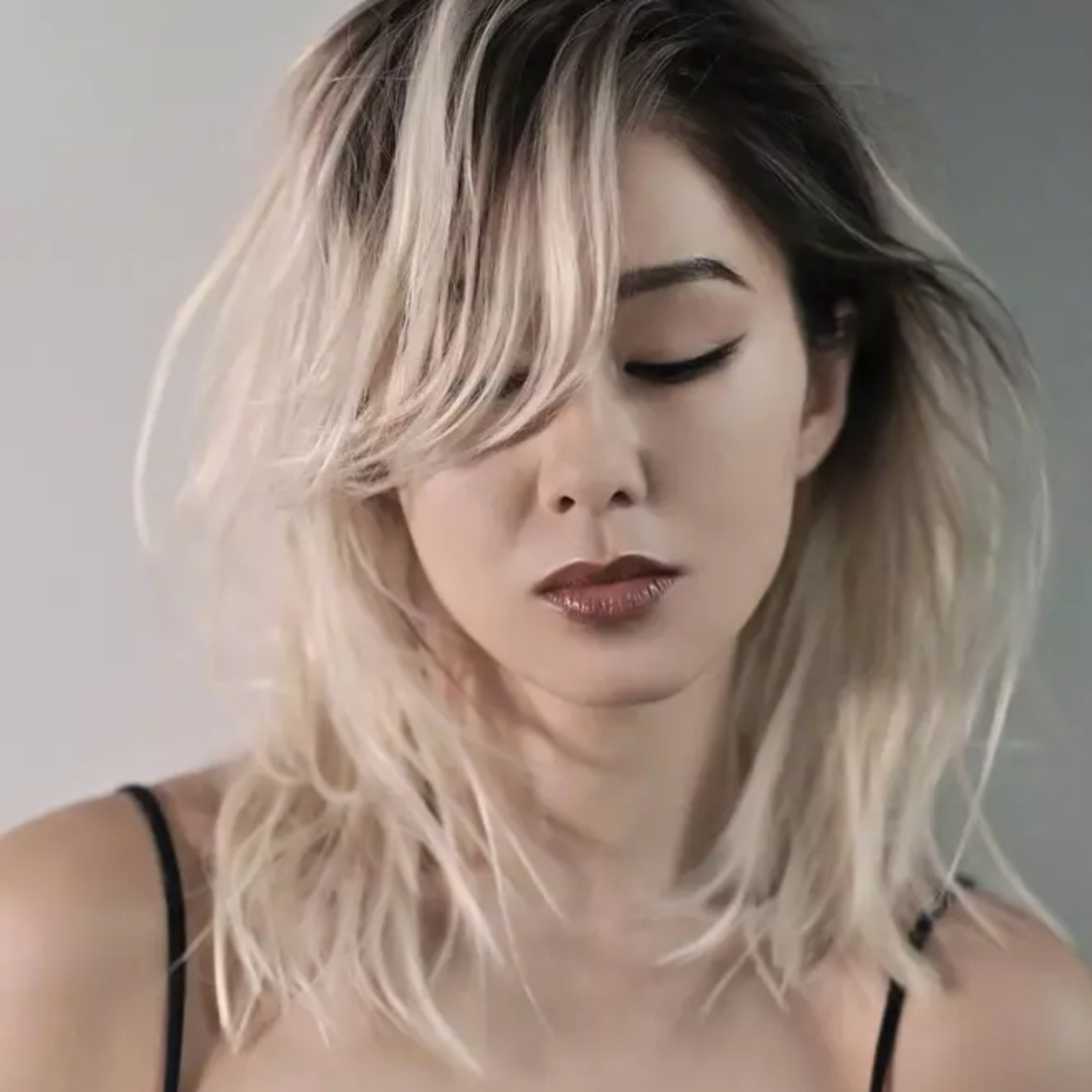 Dương Tư Kỳ, Hồ Định Hân xém ch/ết. khi quay phim episode artwork