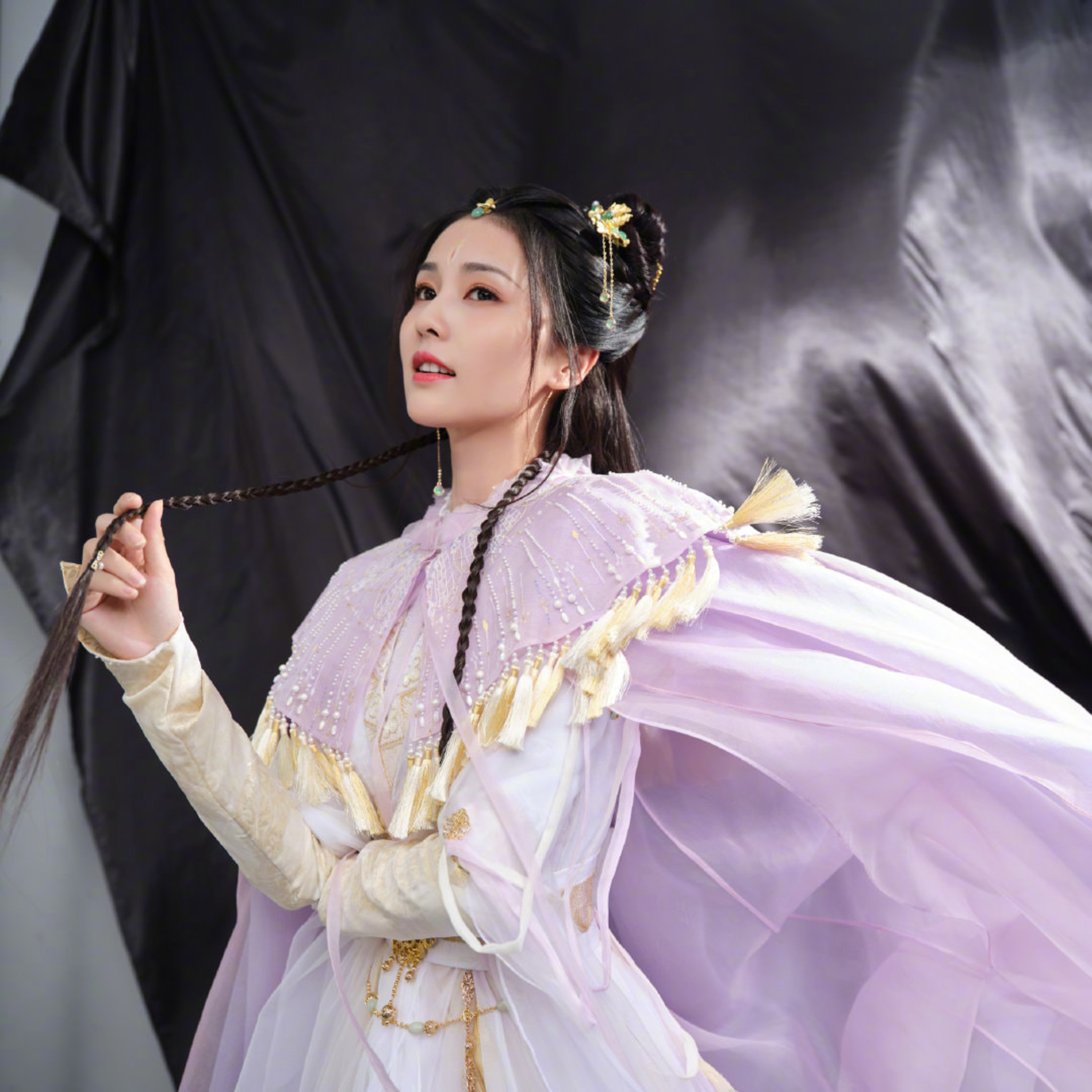 Bạch Lộc bị "bạn thân Cúc Tịnh Y" lấn lướt nhan sắc ở phim mới episode artwork