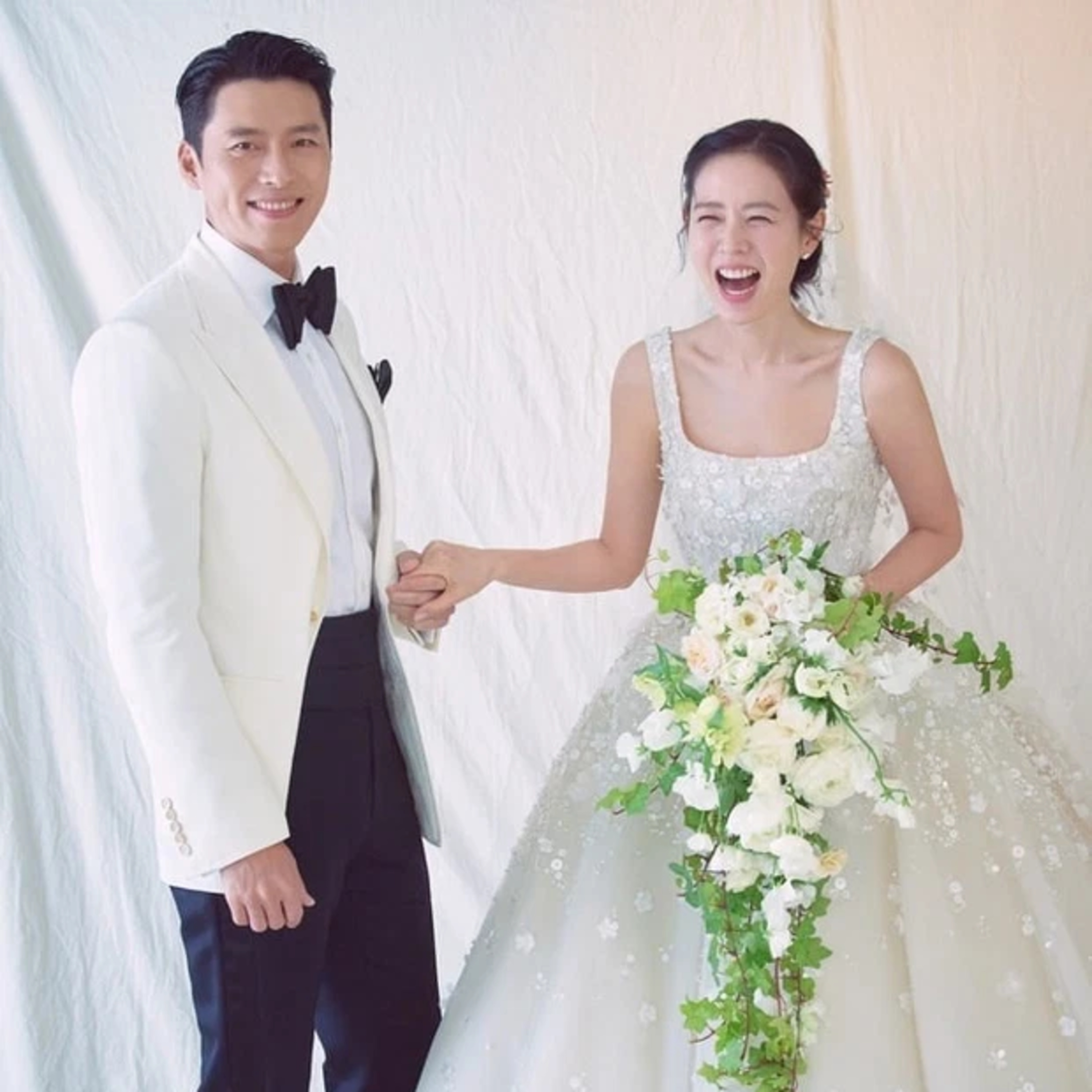 Siêu đám cưới Hyun Bin - Son Ye Jin: Đội bảo an được bố trí dày đặc, không có thiệp, mời về episode artwork