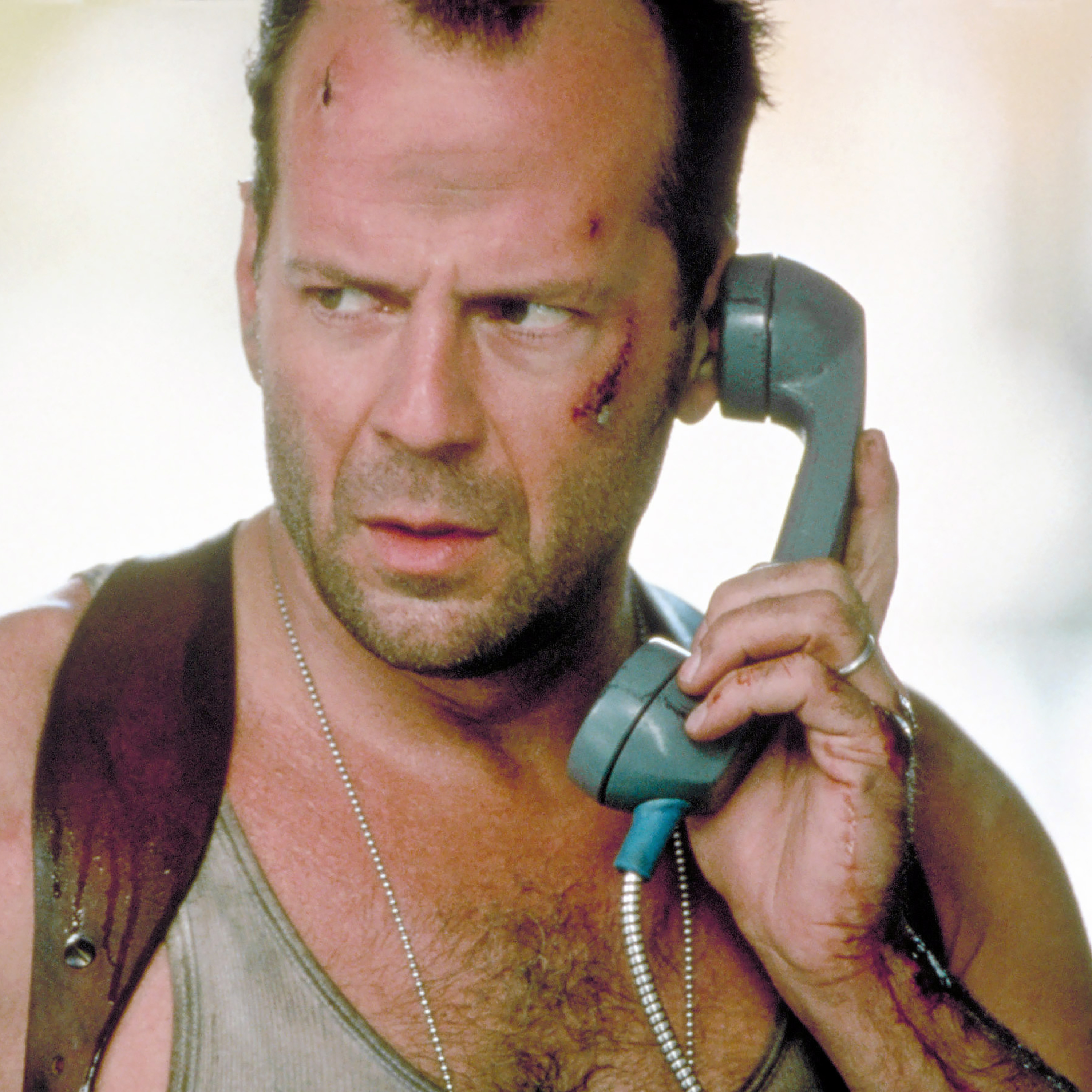 Bruce Willis tuyên bố giải nghệ do tổn thương não, mất ngôn ngữ episode artwork