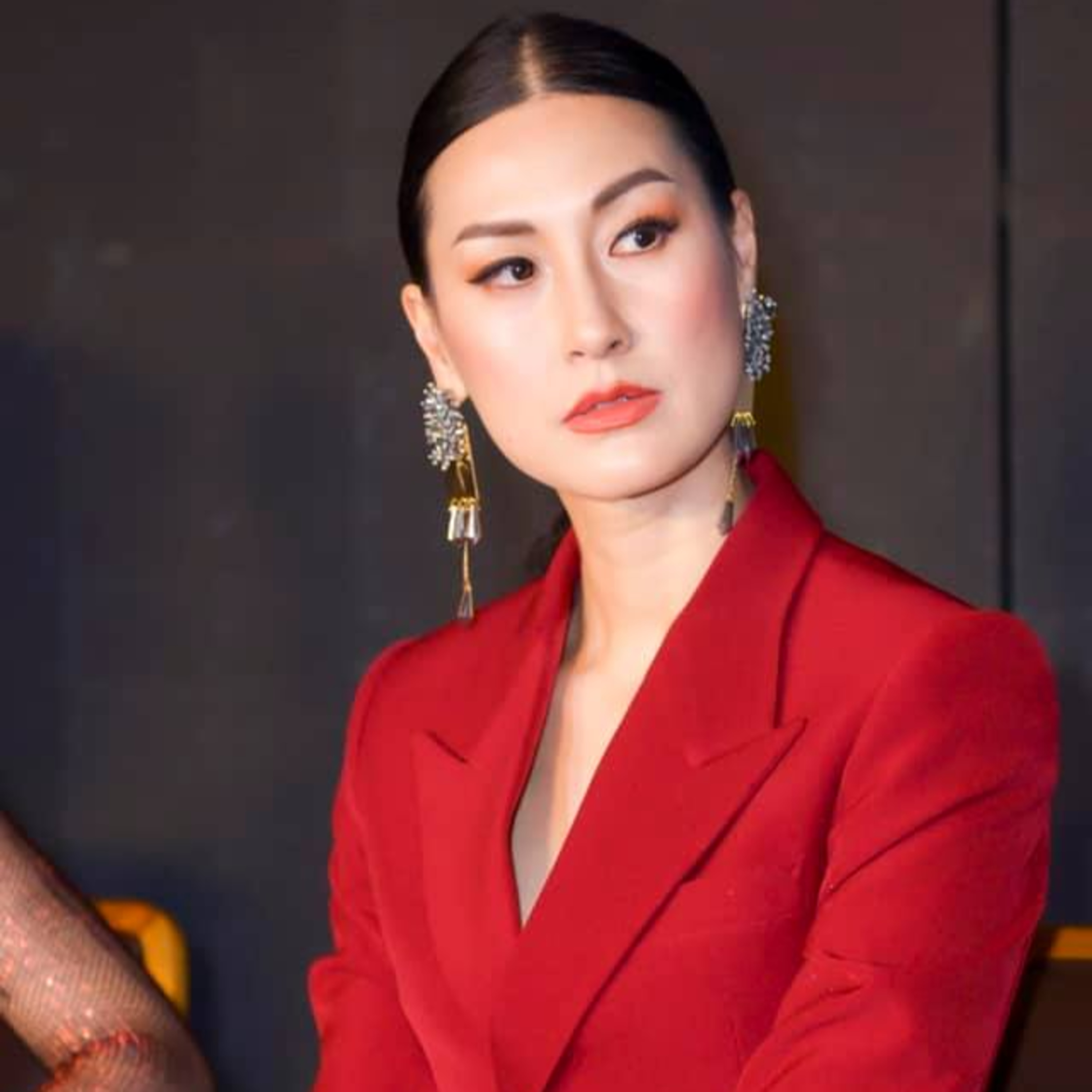 Kathy Uyên: Bị dụ dỗ vào khách sạn để thực tập diễn xuất và chuyện tình lãng mạn với bạn thân 8 năm episode artwork