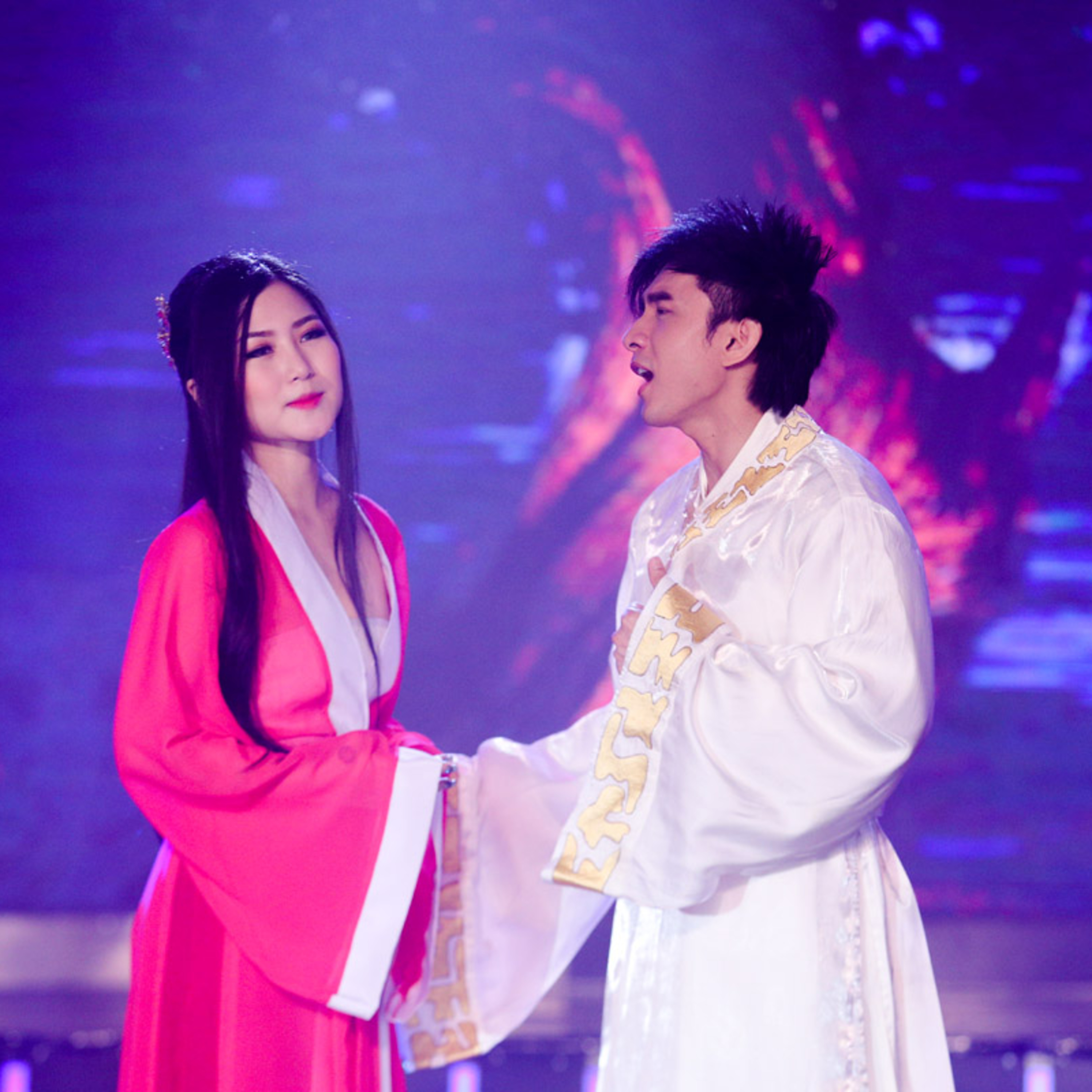 Nghệ sĩ Việt bị bệnh trầm cảm: Đan Trường, Hương Giang suýt tự vẫn, Hương Tràm tự làm đau chính mình episode artwork
