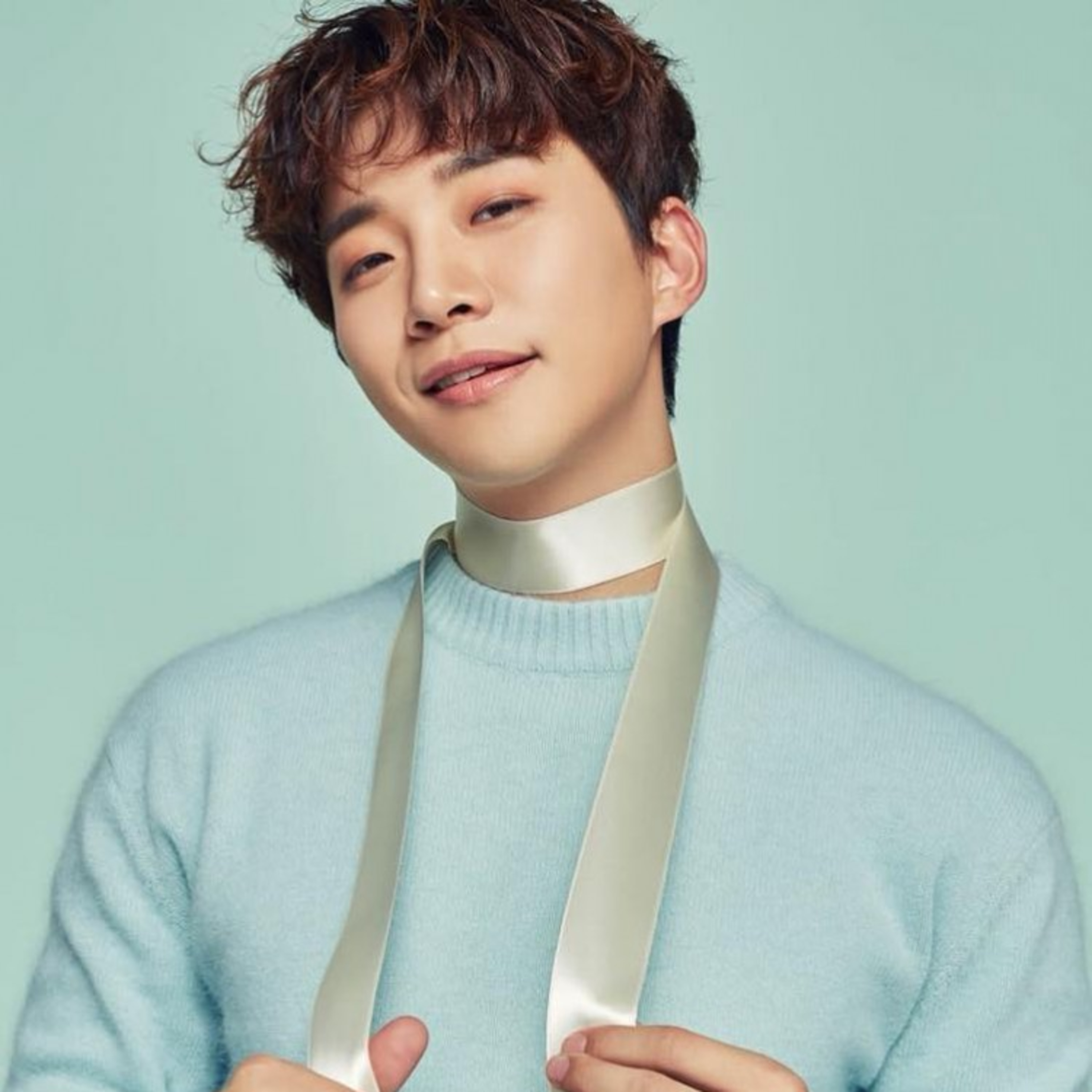 Jisoo (BLACKPINK) “chia tay” Jung Hae In, “cặp bồ” với Lee Junho (2PM)? episode artwork