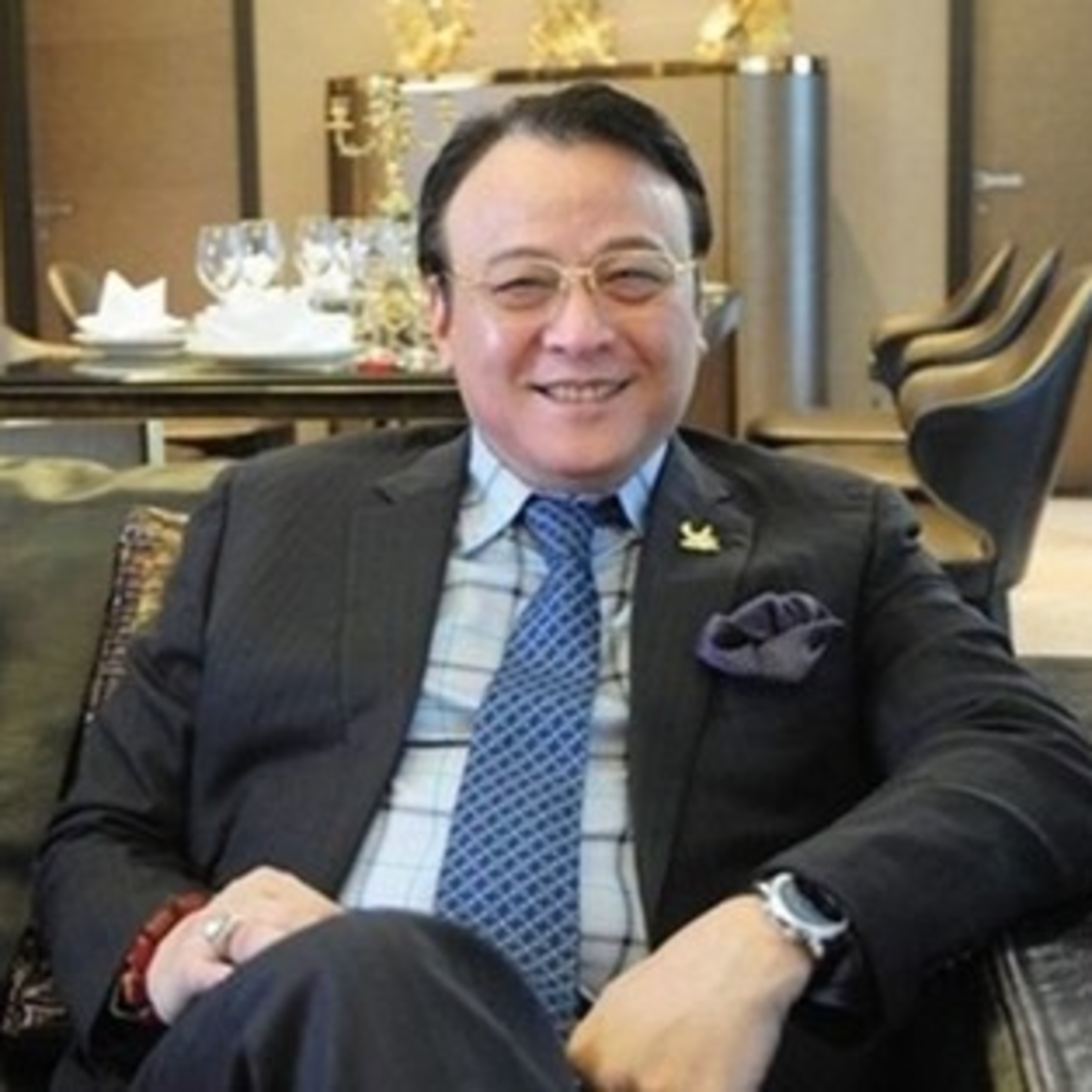 Đỗ Anh Dũng “CEO Tân Hoàng Minh” ôm Seungri (BIGBANG): Ai ngờ cả đôi lao lý episode artwork