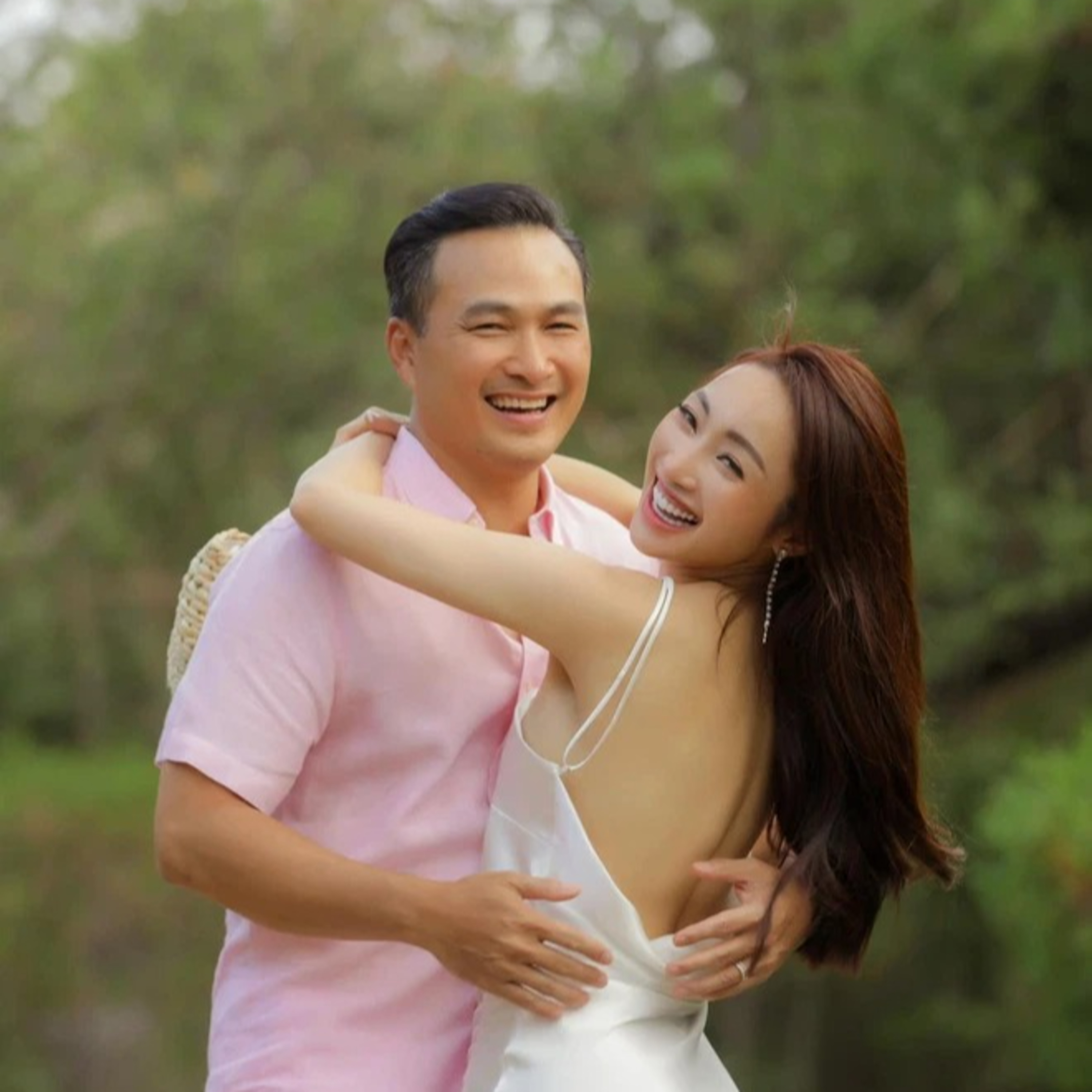 Chi Bảo tiếp tục xuống tiền tậu xế hộp 20 tỉ tặng vợ  episode artwork