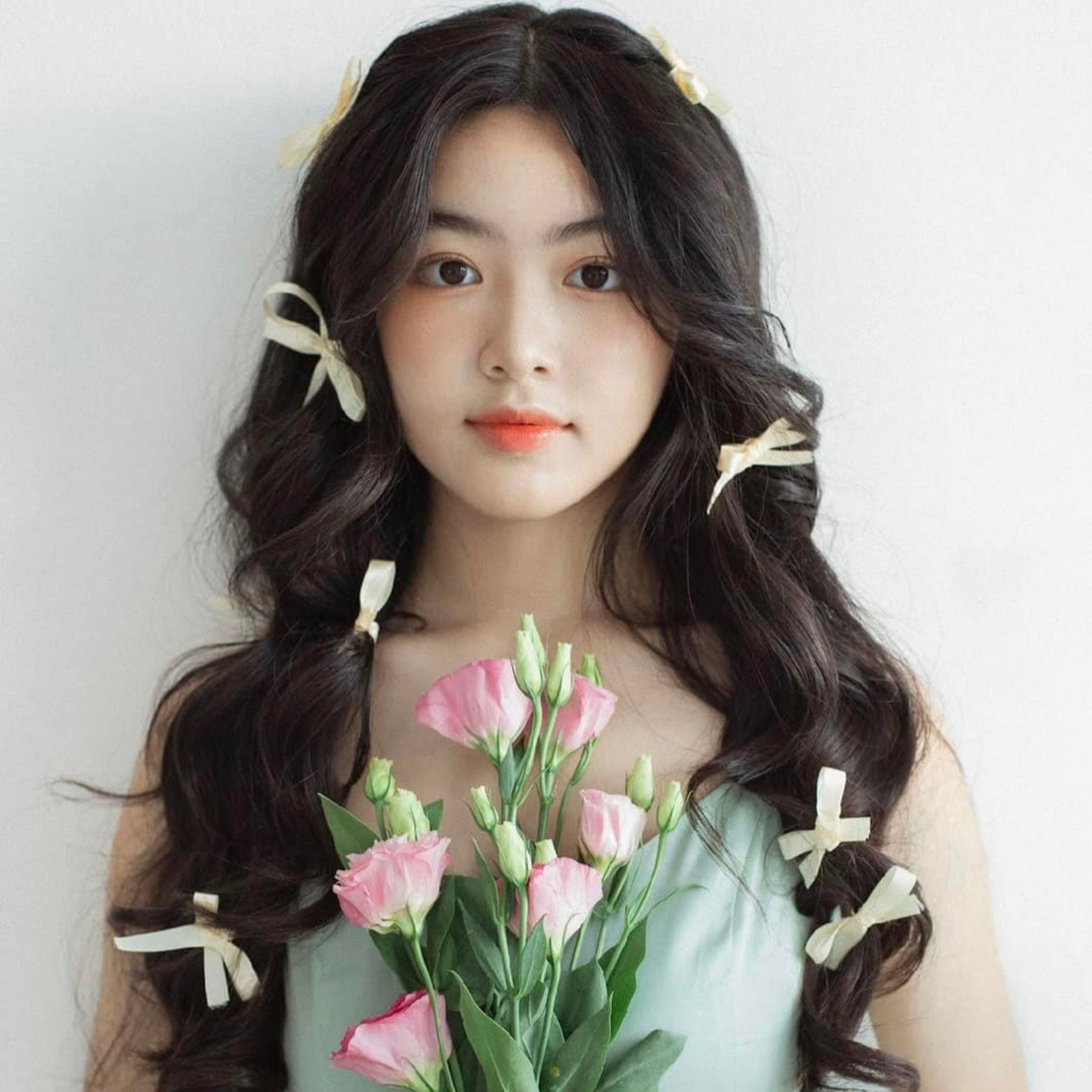 Lọ Lem nhà MC Quyền Linh: Vẻ ngoài khiến dân tình khó rời mắt episode artwork