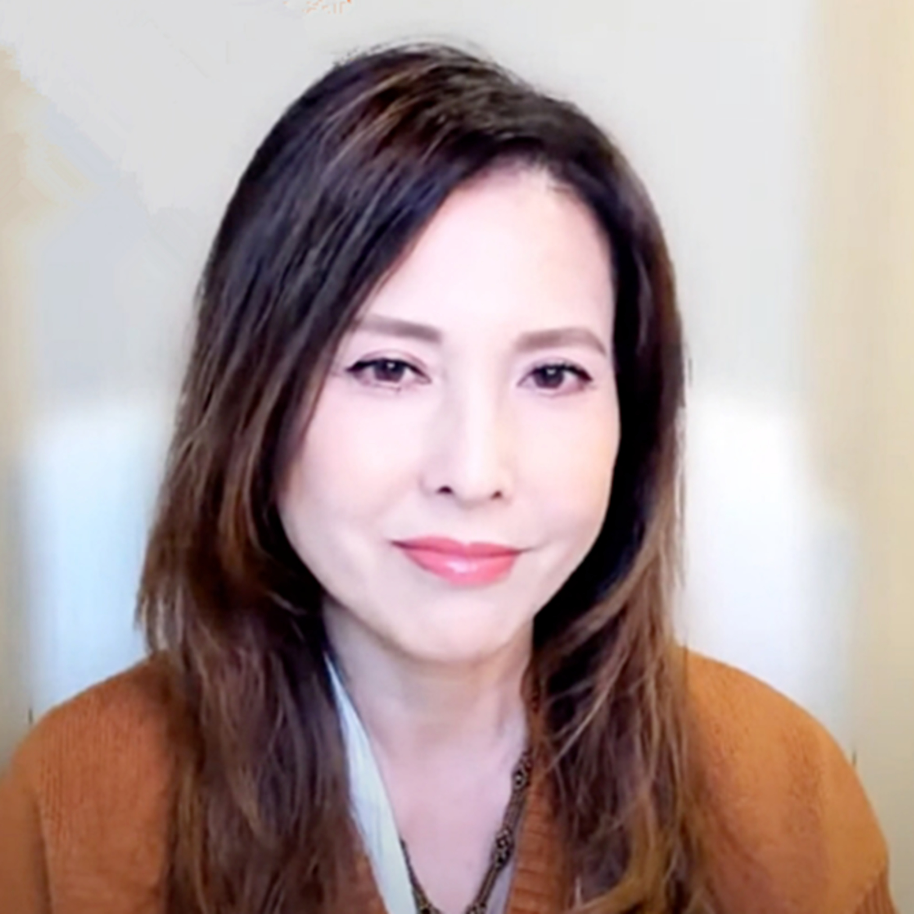  Lý Uyển Hoa tiết lộ mặt tối của showbiz, nhiều người đẹp ‘nương tựa anh họ'  episode artwork