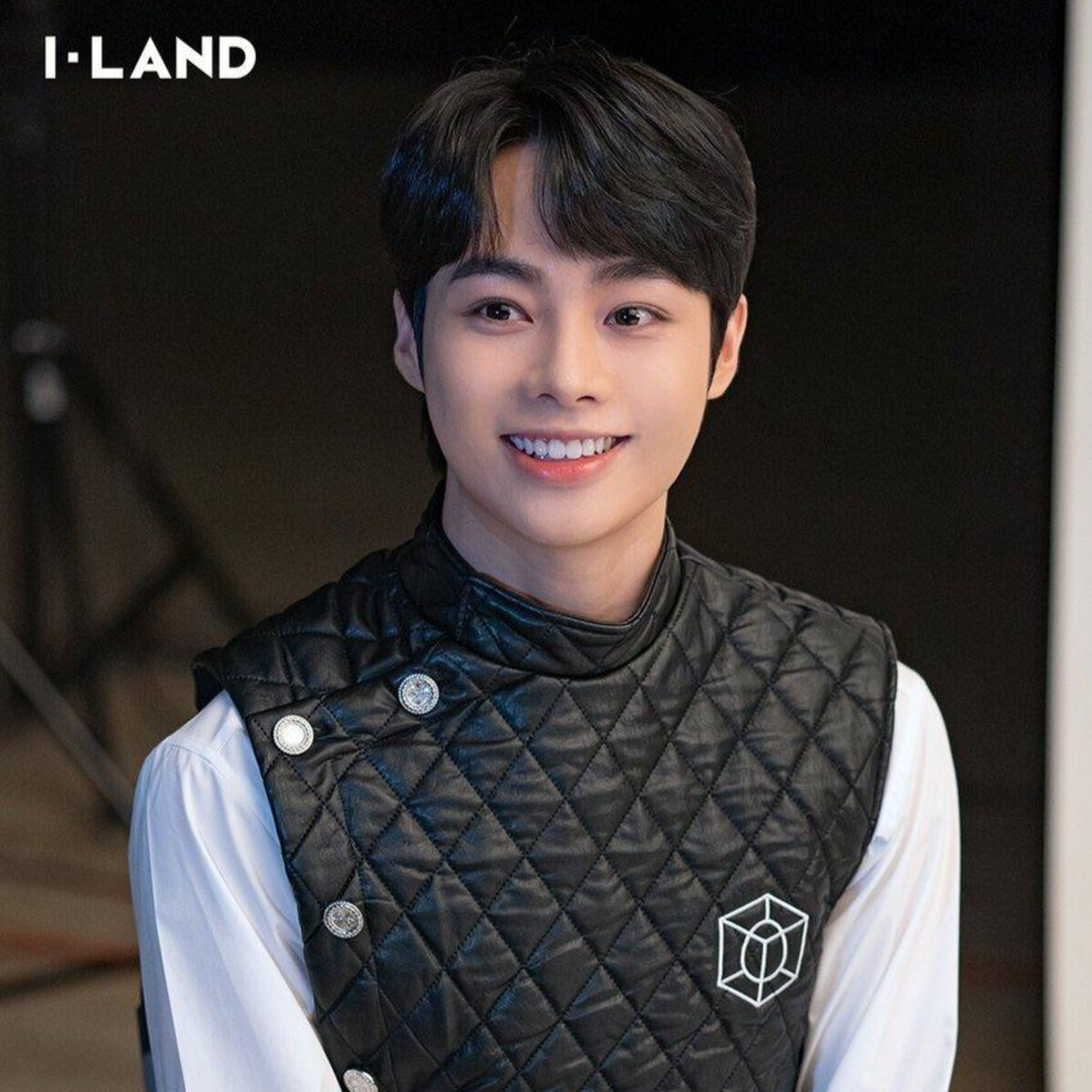 Hanbin (TEMPEST) lột xác thấy rõ trong thời gian ngắn, visual bùng nổ chuẩn idol Hàn episode artwork