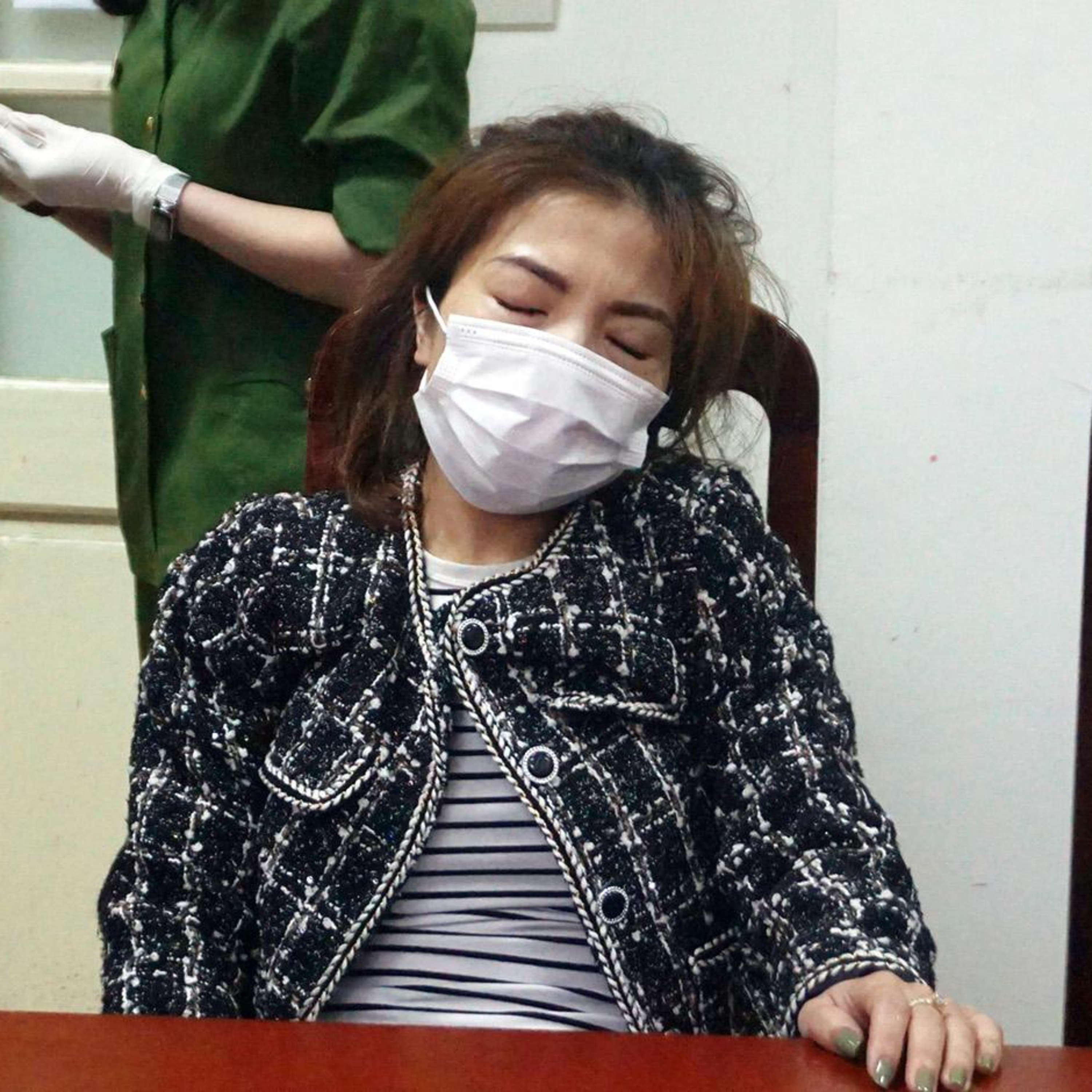 Vụ "nữ quái" đốt nhà trọ vì bị "ngăn cấm tình cảm": Chính thức khởi tố với 2 tội danh episode artwork