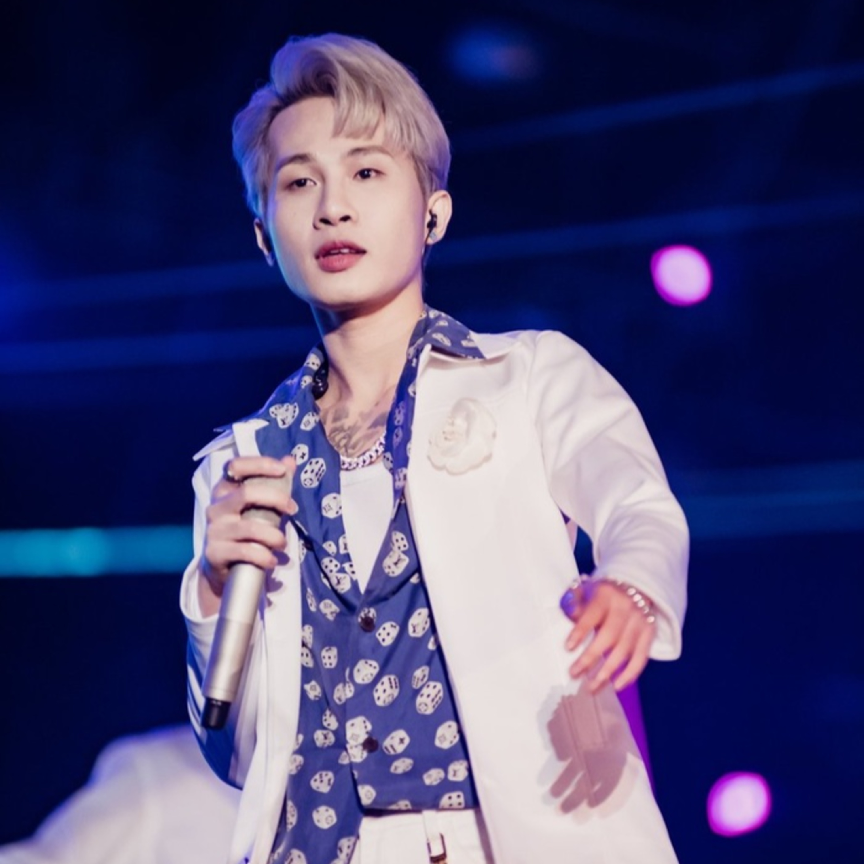 Jack vừa comeback đã bị chỉ trích vì khoảnh khắc thè lưỡi liếm bánh kem phản cảm episode artwork