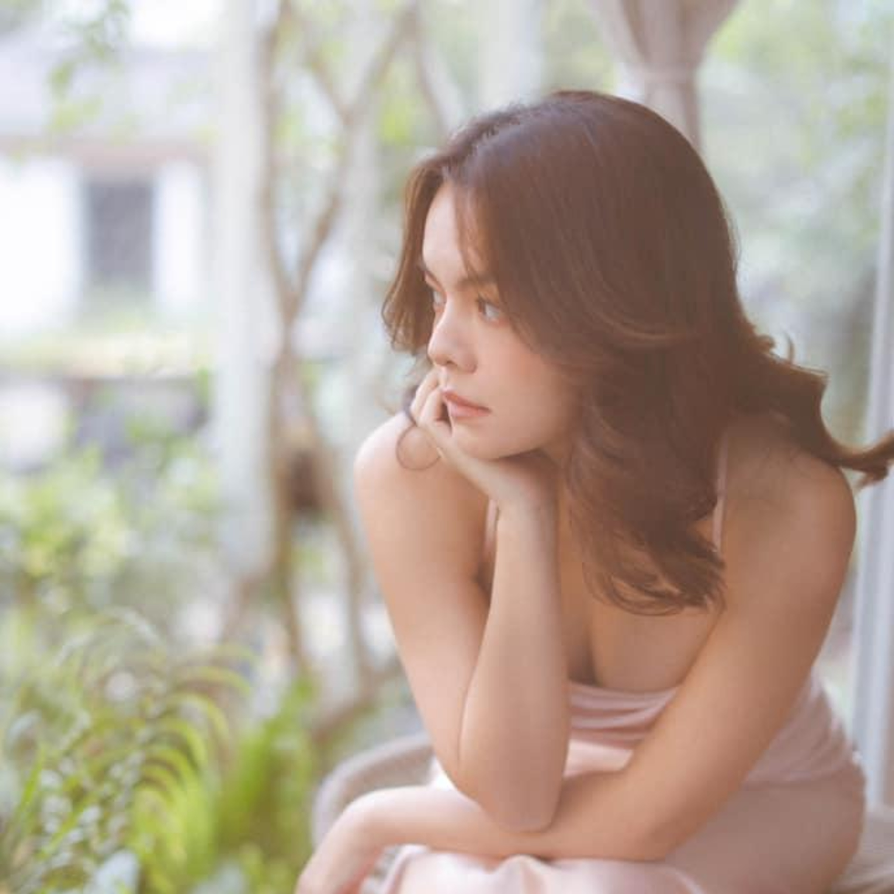 Phạm Quỳnh Anh thẳng thắn trả lời khi bị chất vấn về 'phi công trẻ' episode artwork