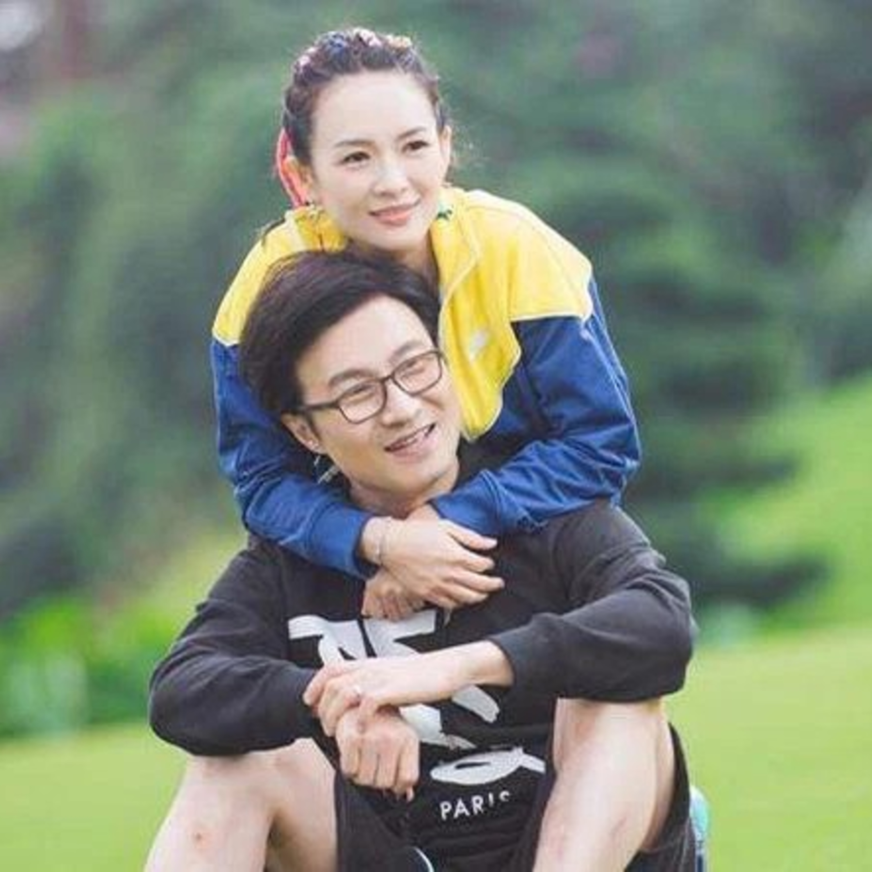 Chương Tử Di hiếm hoi để lộ cận mặt quý tử, ngoại hình của “tiểu thiếu gia” lập tức gây sốt episode artwork
