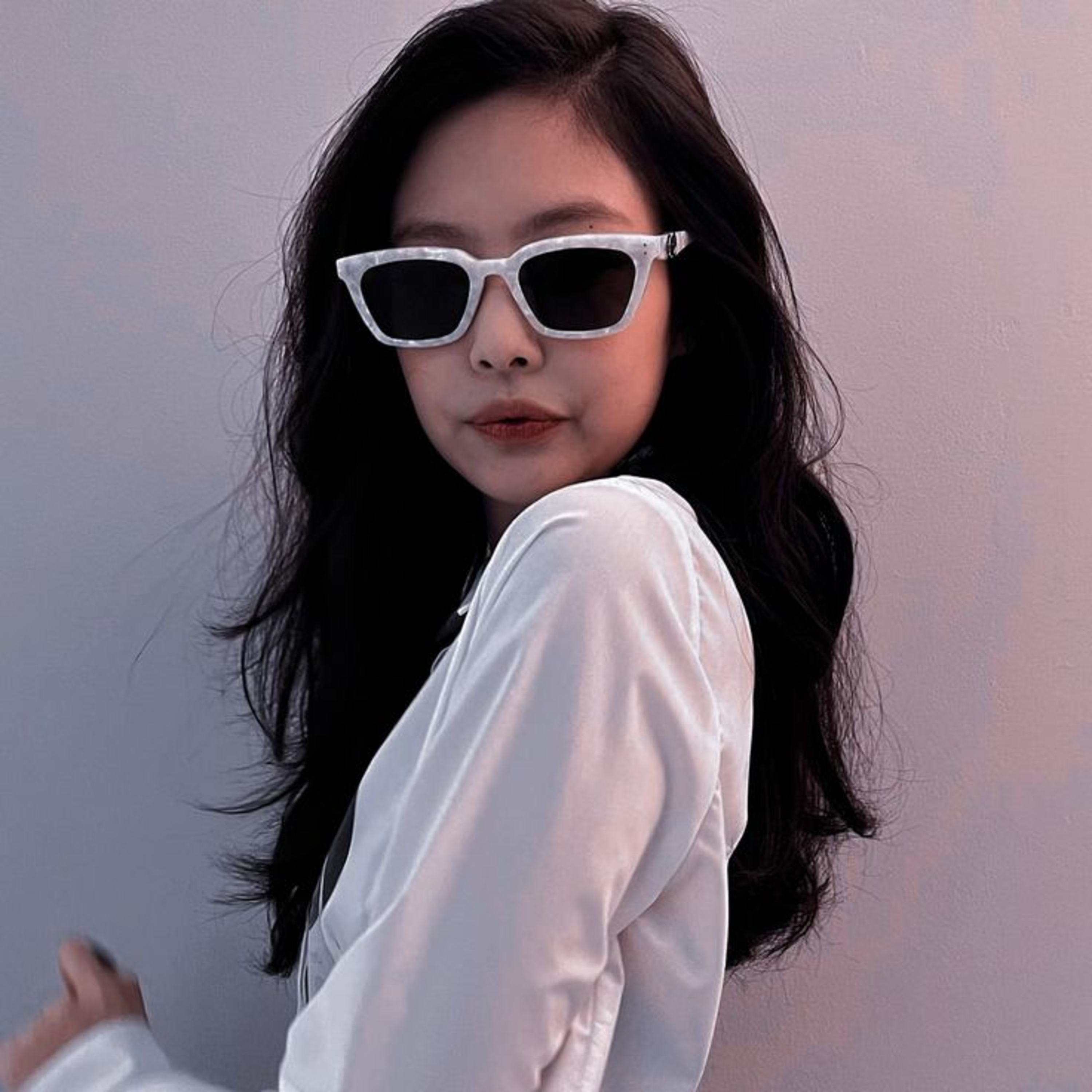 Jennie (BLACKPINK) đu trend Yahoo Việt Nam quá đỉnh, chuẩn "Girl xinh 9X" episode artwork