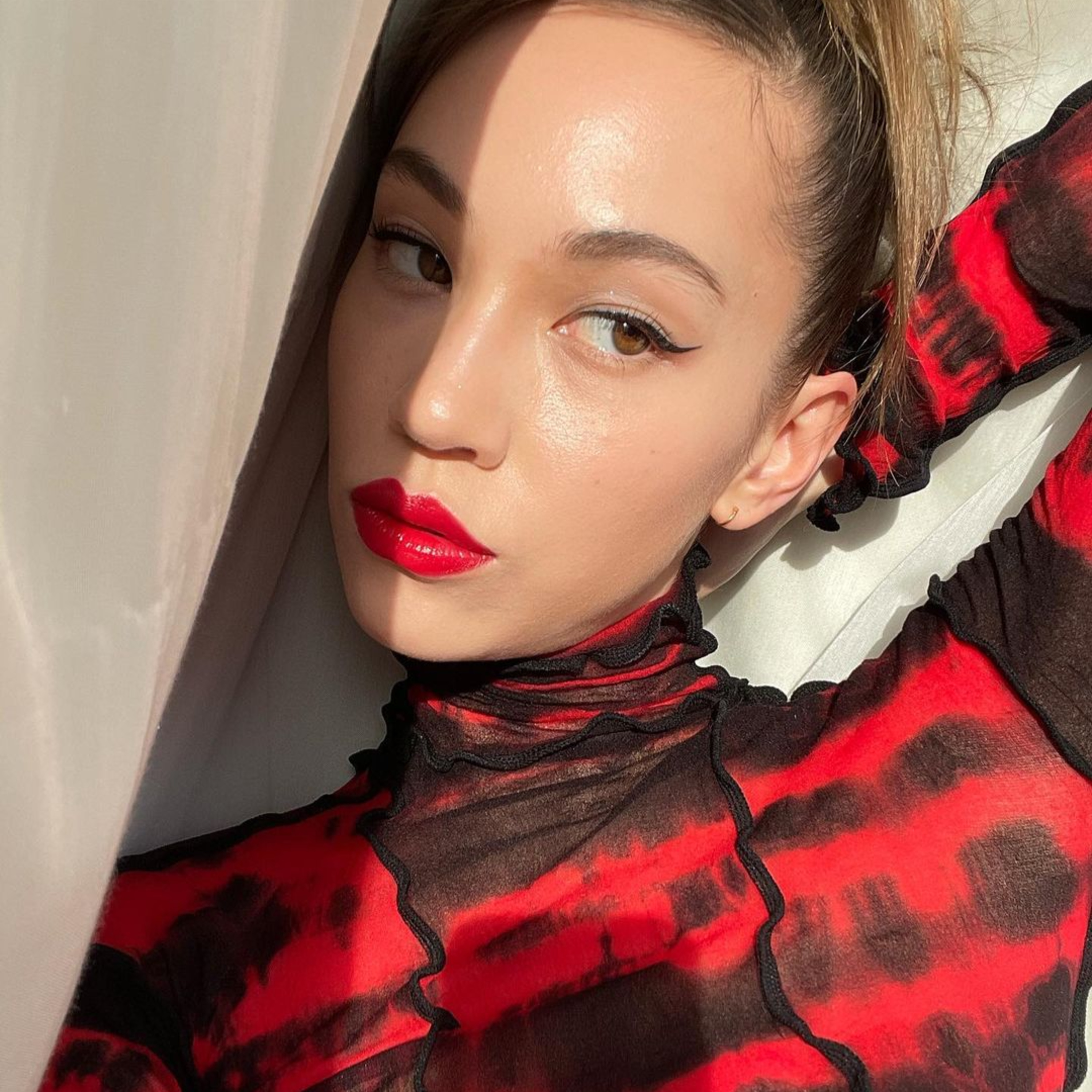 Kiko Mizuhara - Bạn gái cũ G-Dragon tiết lộ từng bị đạo diễn quấy rối, chỉ thẳng 2 cái tên "tội đồ" episode artwork