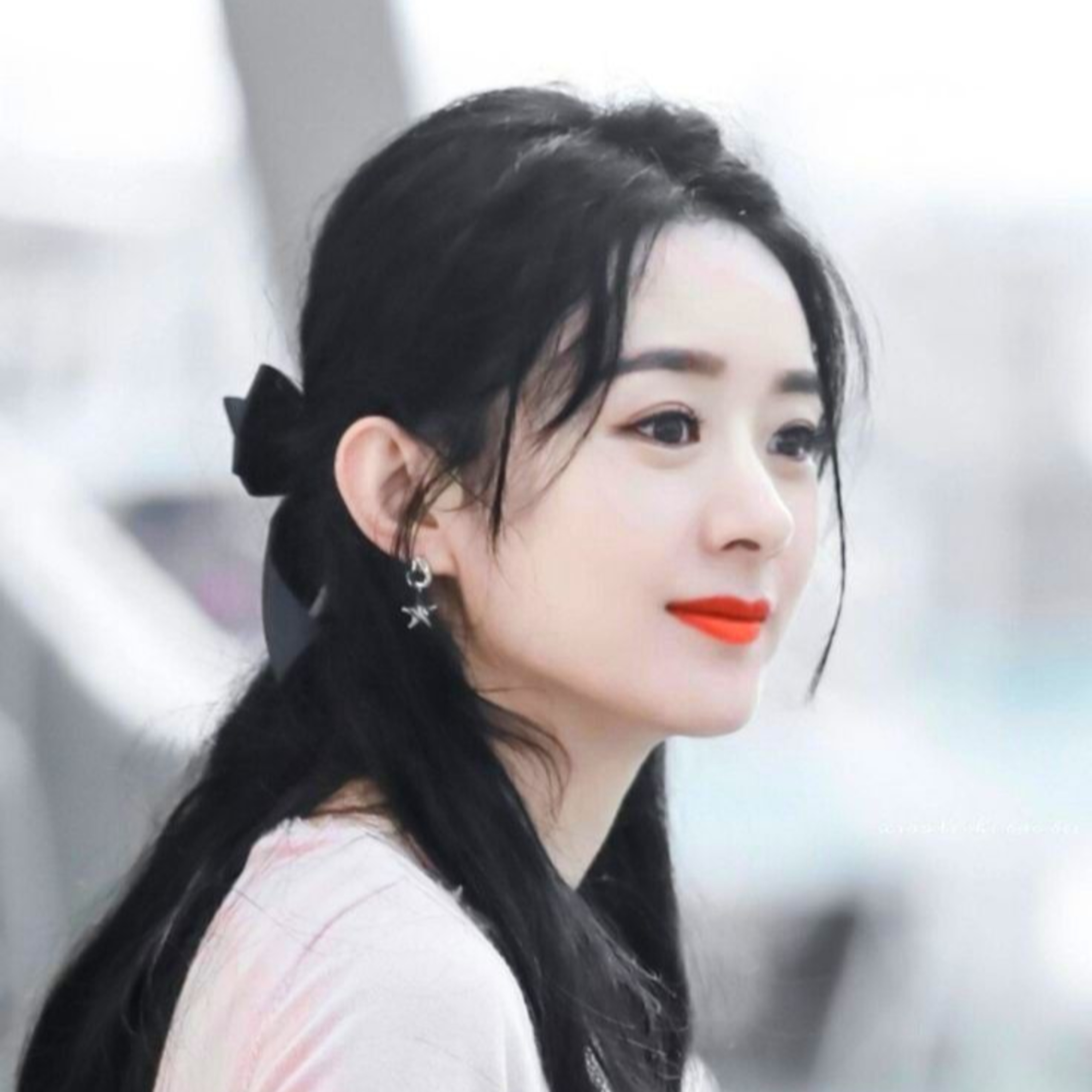 Triệu Lệ Dĩnh từ chối lời tái hợp của Phùng Thiệu Phong, tuyên bố một mình vẫn hạnh phúc episode artwork