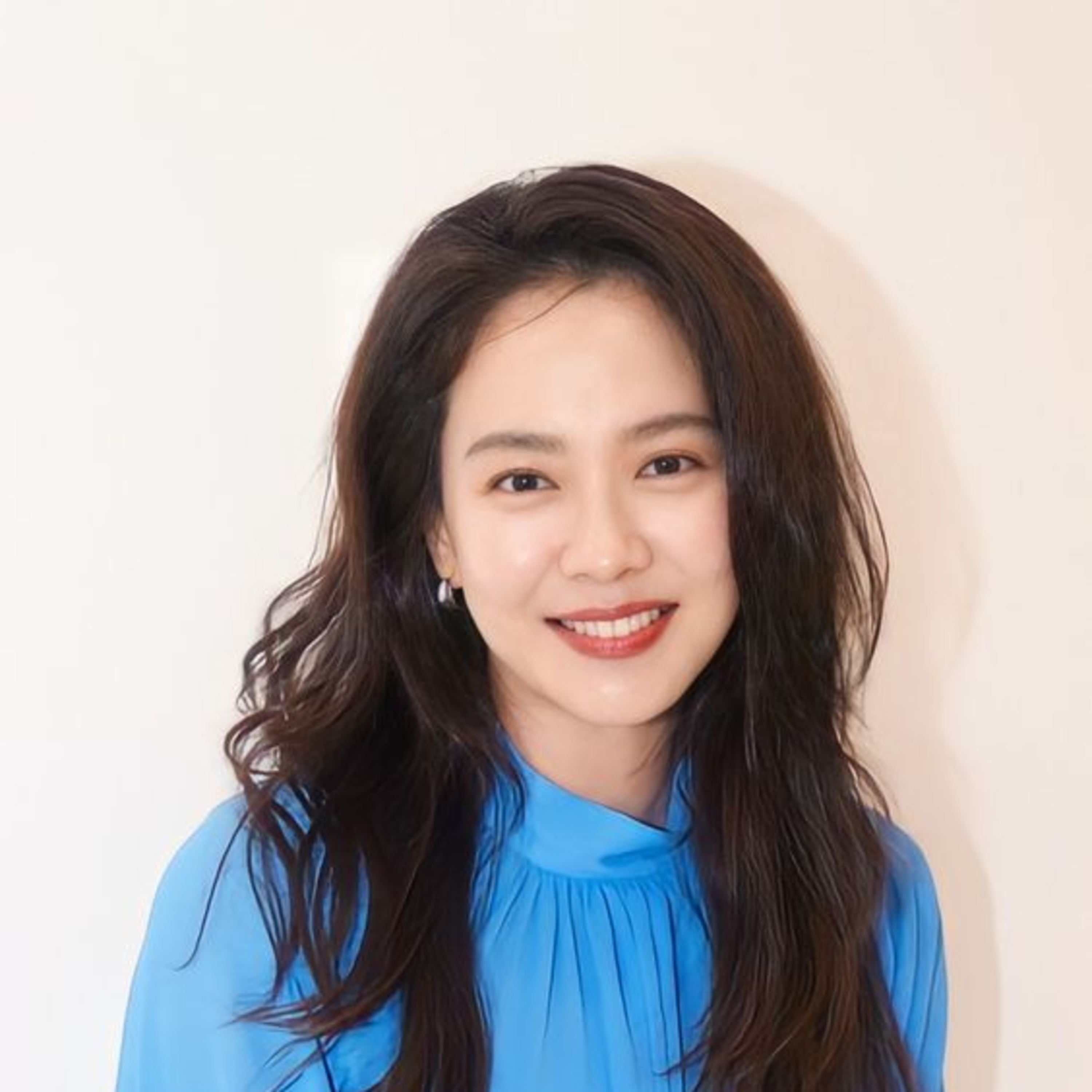 Song Ji Hyo không áp lực chuyện kết hôn ở tuổi 41, tiết lộ mối quan hệ với mẹ Kim Jong Kook episode artwork