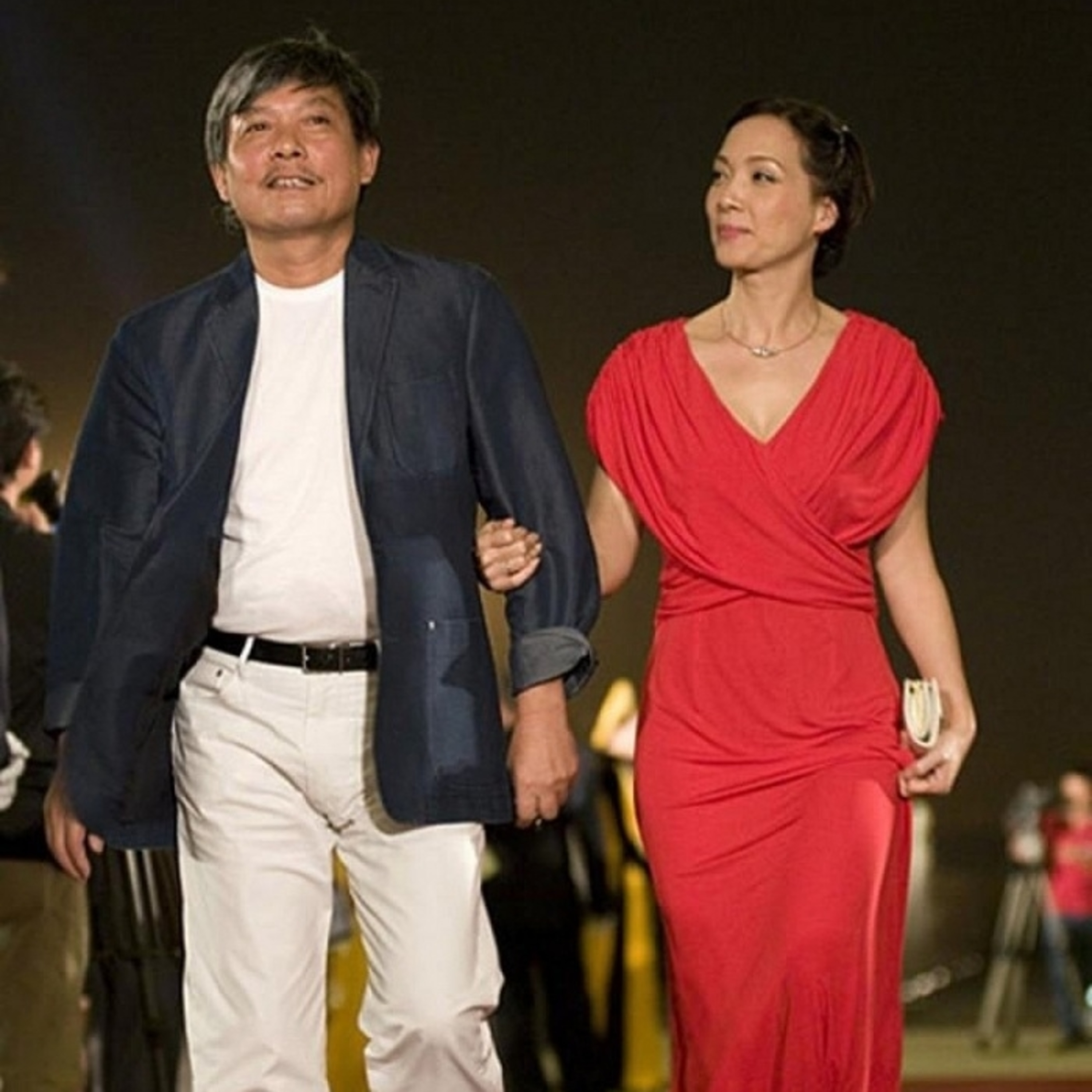 NSND Lê Khanh và hôn nhân như ngôn tình với NSƯT Phạm Việt Thanh suốt mấy chục năm episode artwork