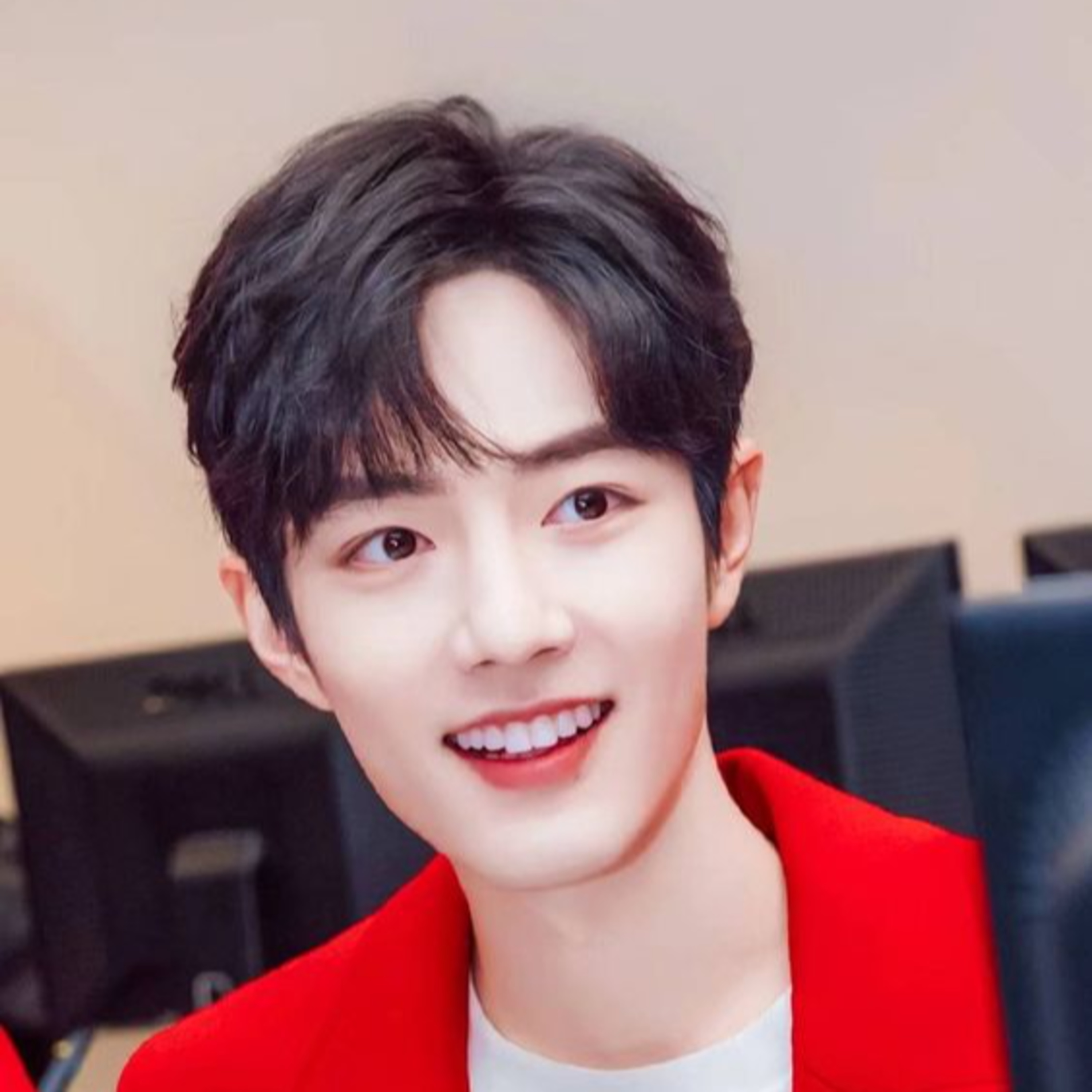 Tiêu Chiến liên tục tỏ thái độ cực gắt khi được 'đẩy thuyền' với Lý Thấm episode artwork