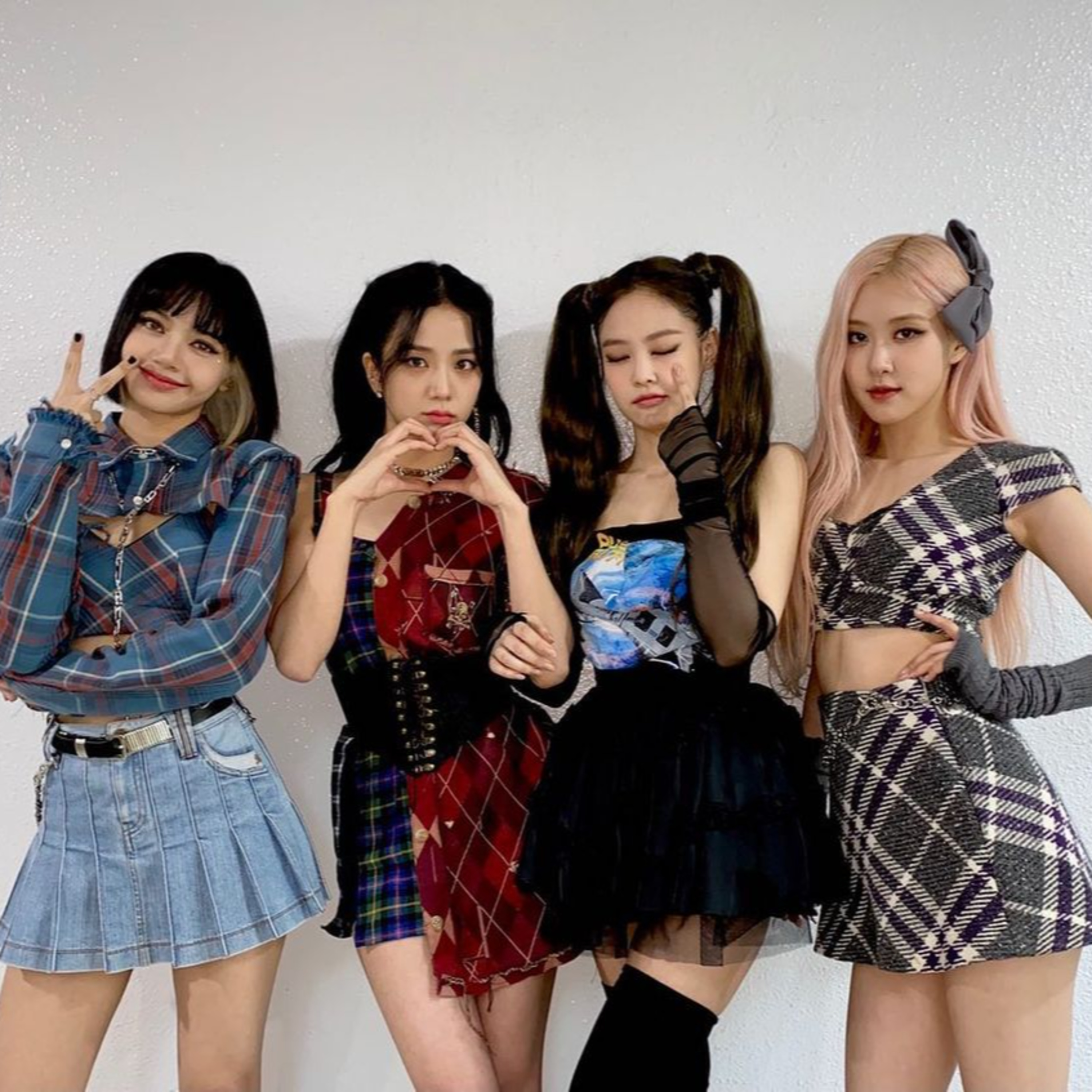 YG ấn định thời gian BLACKPINK comeback: “Chơi lớn” tổ chức luôn tour diễn thế giới? episode artwork