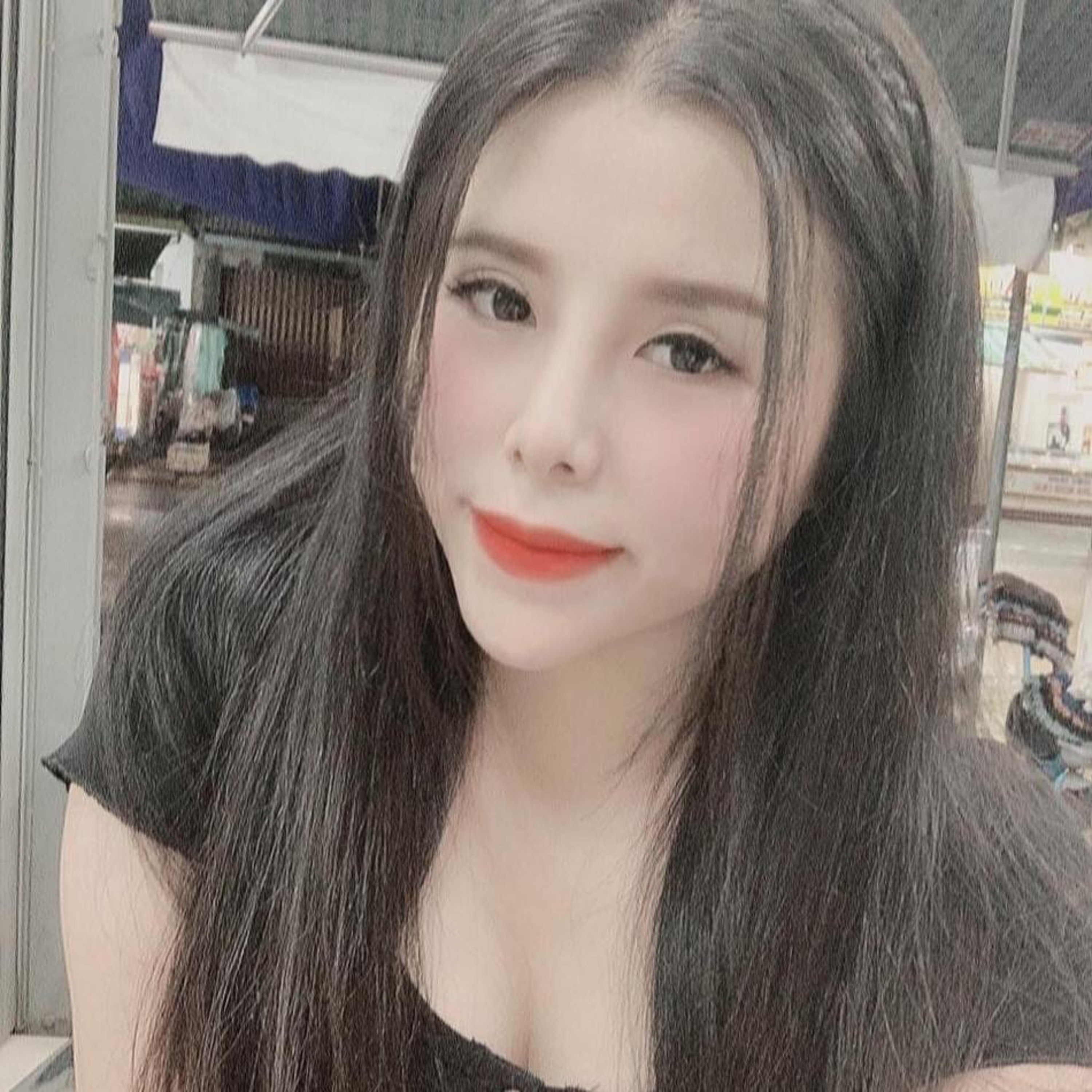 Hot girl Facebook Nabi Phương chuyên bán ‘nước vui’ trong hội kín sa lưới episode artwork