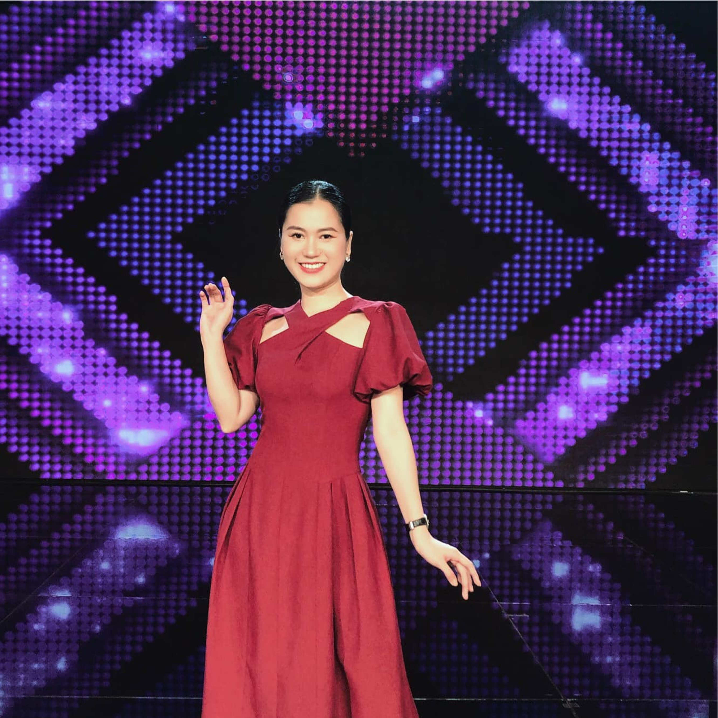 Lâm Vỹ Dạ gây sốc khi tiết lộ được chẩn đoán ung thư tuyến giáp giai đoạn 4 episode artwork