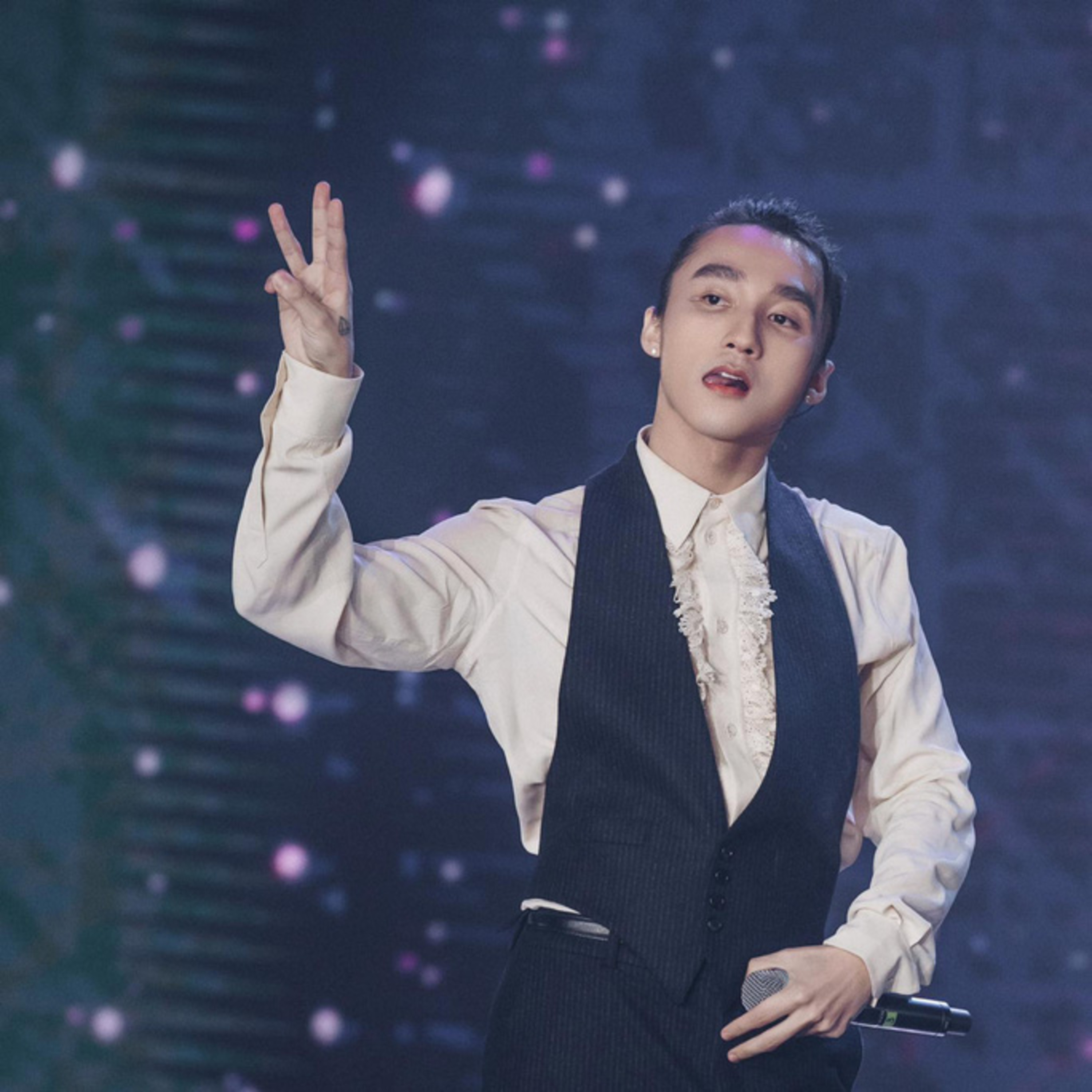 Sơn Tùng M-TP comeback nhưng Hải Tú, Kay Trần không ủng hộ 'Sếp' dù chỉ 1 share! episode artwork