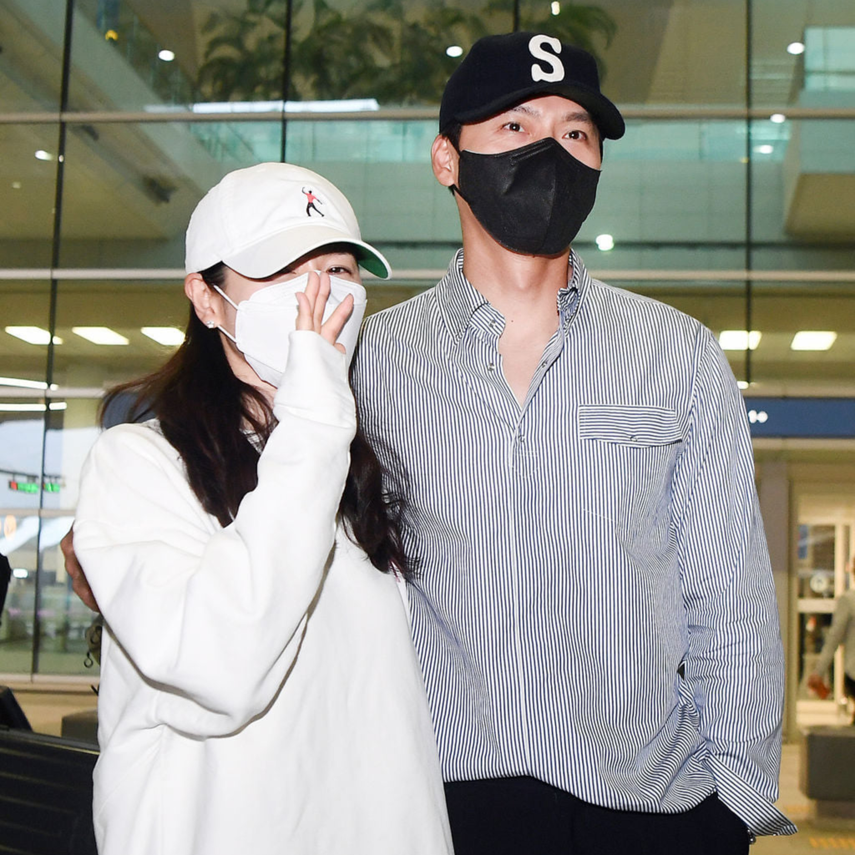 Hyun Bin và Son Ye Jin bỏ dở tuần trăng mật về nước vì 1 lý do khiến netizen bức xúc episode artwork