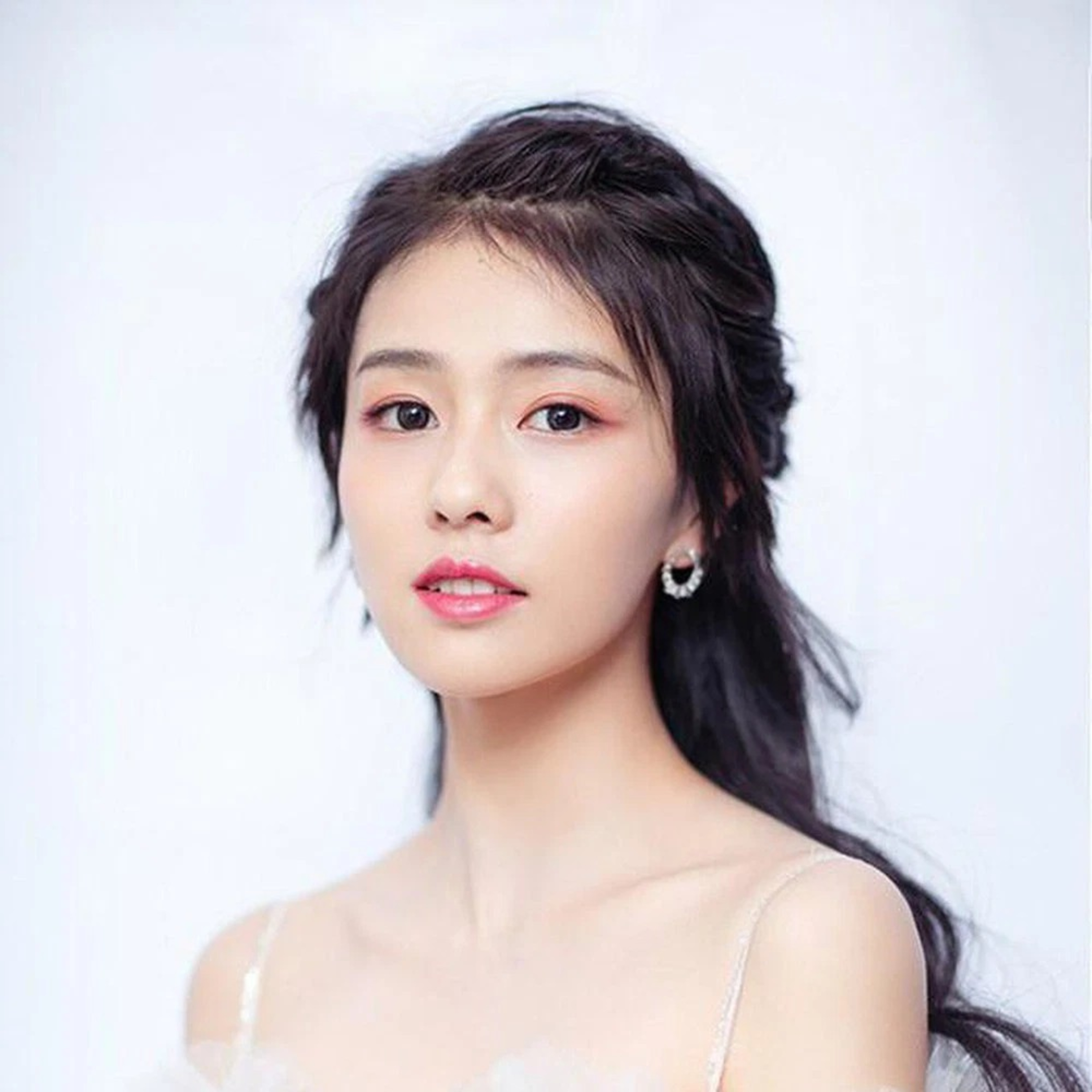 Bạch Lộc “đánh bại” Ngô Cẩn Ngôn, dành ghế “nhất tỷ” vì được Vu Chính sủng ái hơn? episode artwork