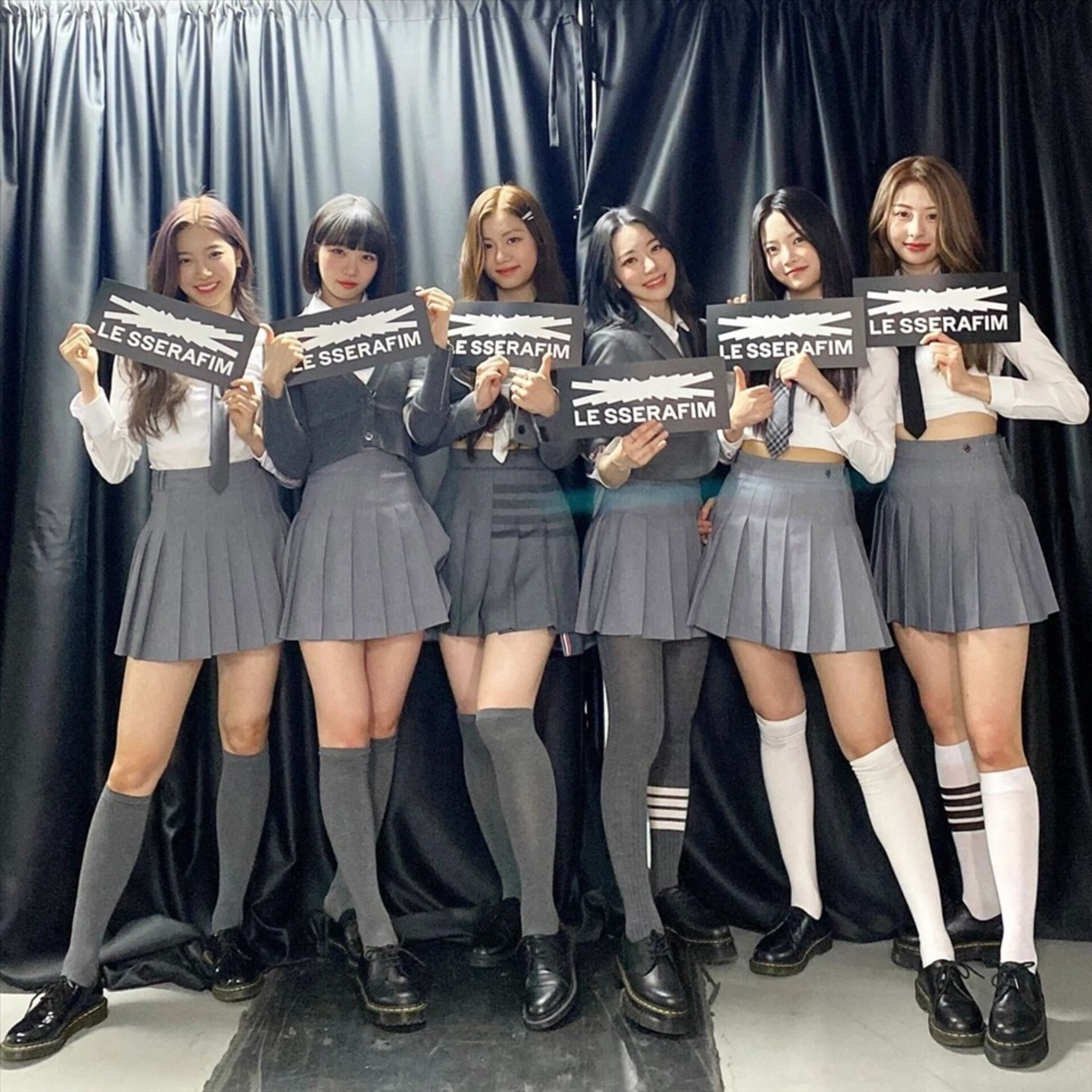 LE SSERAFIM - "Em gái BTS" debut với thành tích nhạc số lẹt đẹt nhưng lại lập 1 kỷ lục khủng episode artwork
