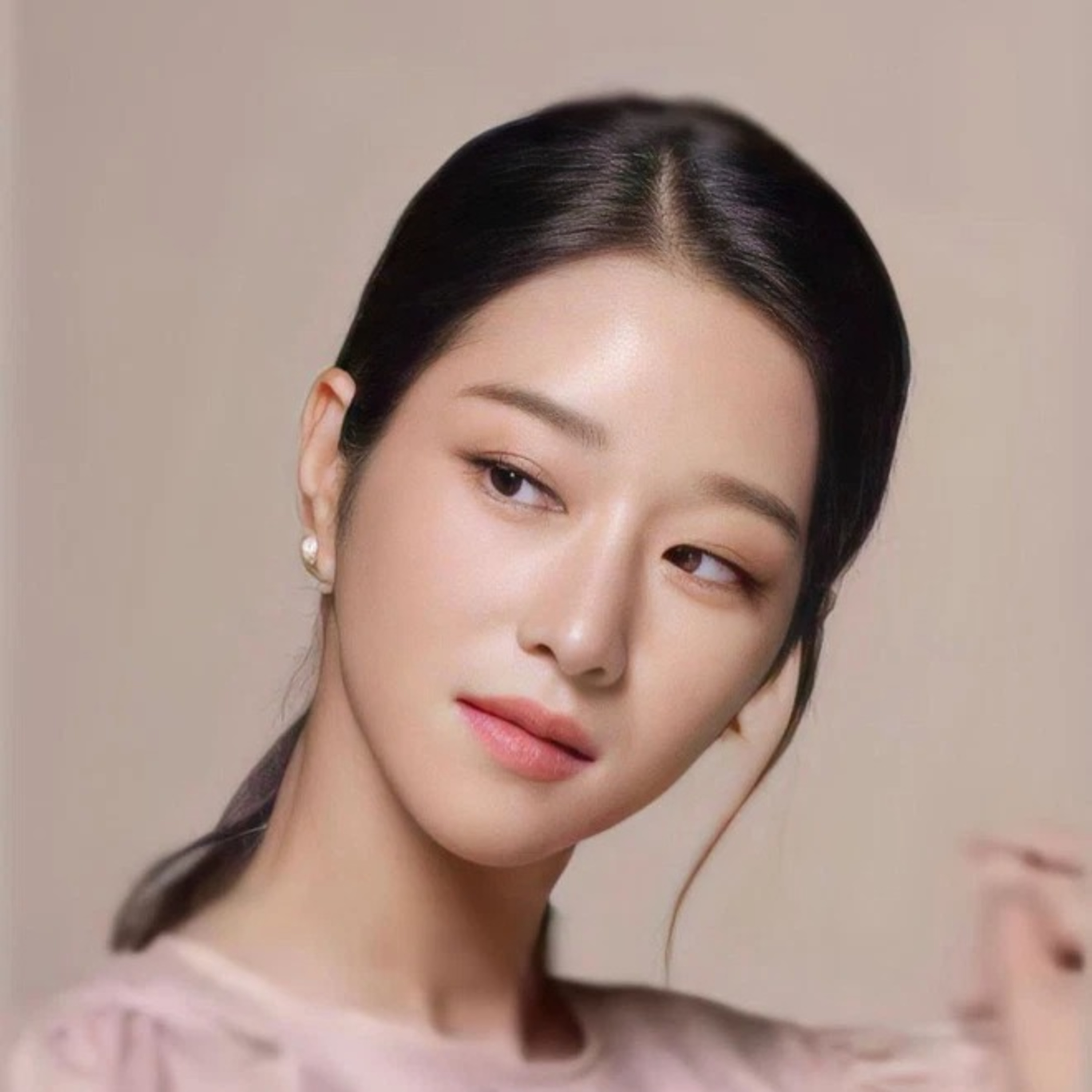 Seo Ye Ji tái xuất, đeo vương miện như nữ hoàng: Liệu có vực dậy tên tuổi? episode artwork