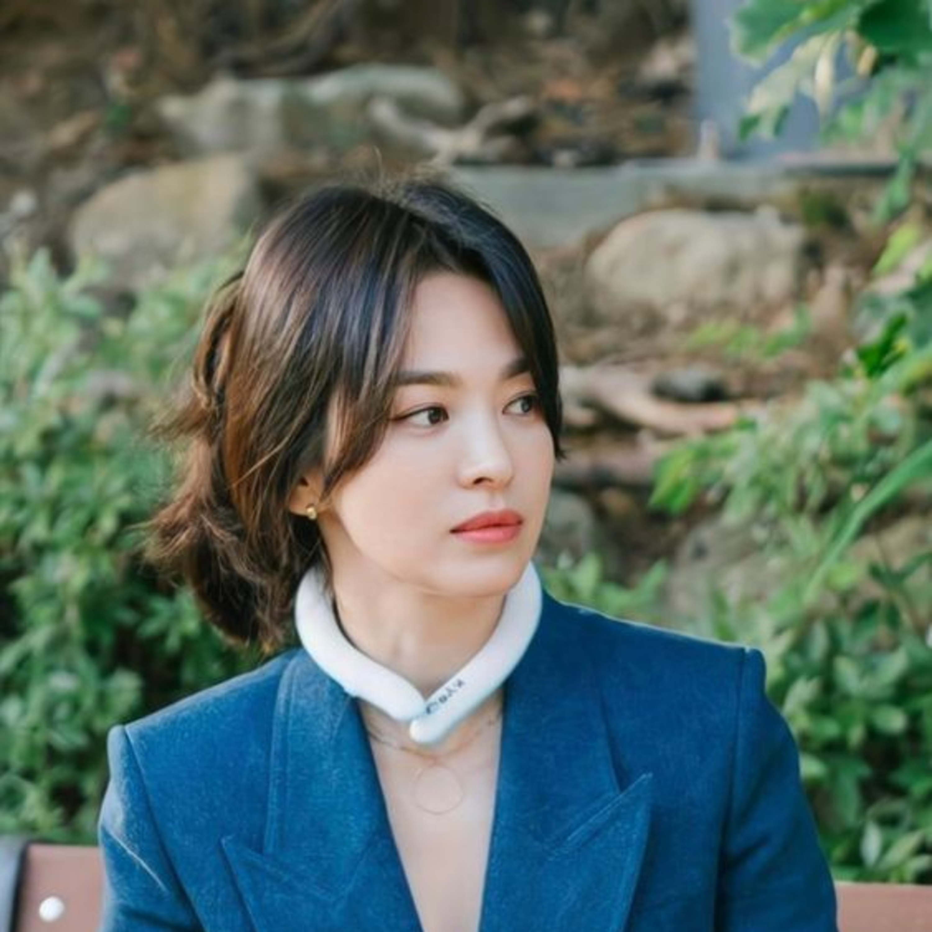Song Hye Kyo sở hữu sức hút vượt xa chiều cao, Kim Tae Hee "nấm lùn" nhưng vẫn cưa đổ ông hoàng Kpop episode artwork
