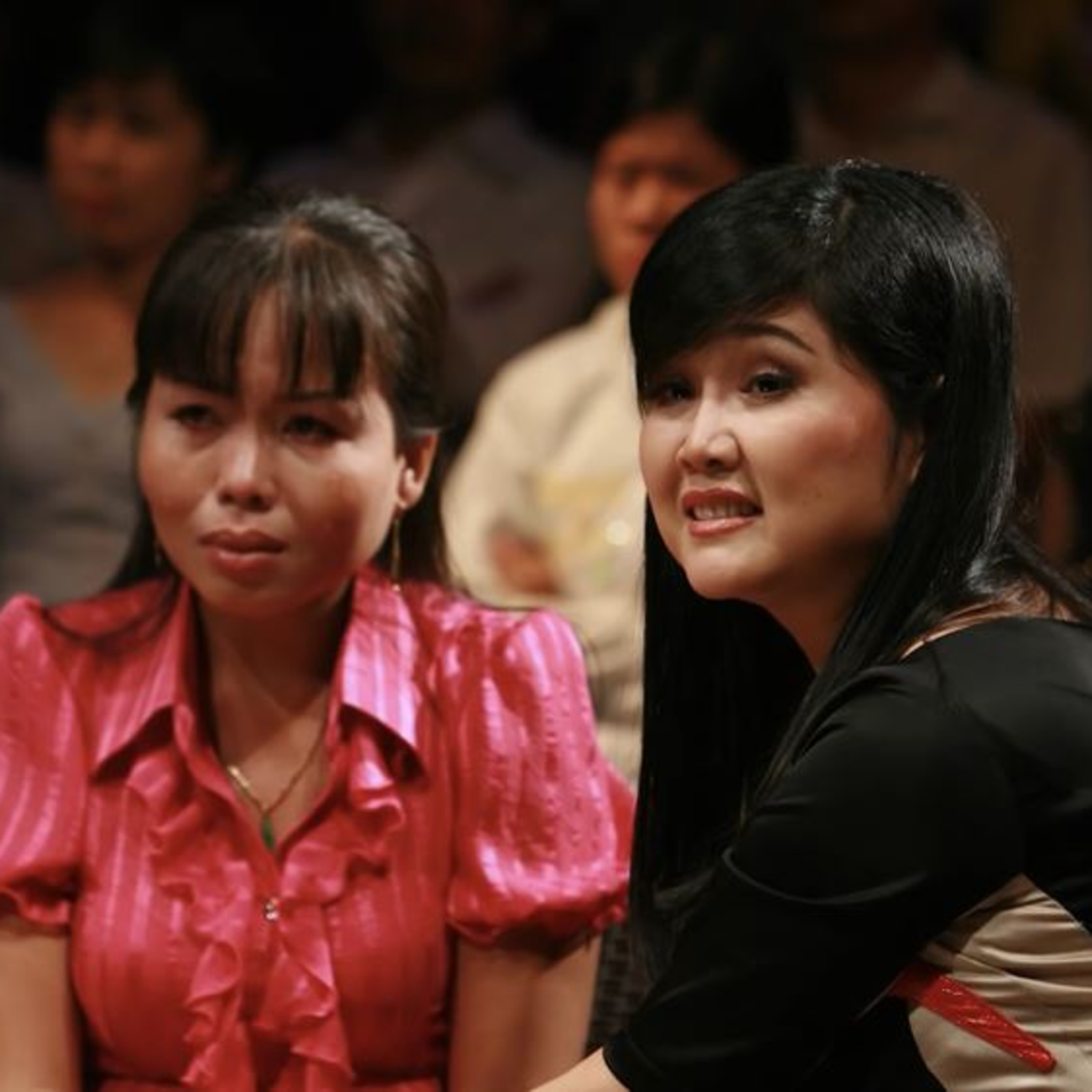 Bị đem cho, bé gái gào khóc gọi mẹ nhưng vô vọng, 30 năm sau đoàn tụ mới biết sự tình episode artwork
