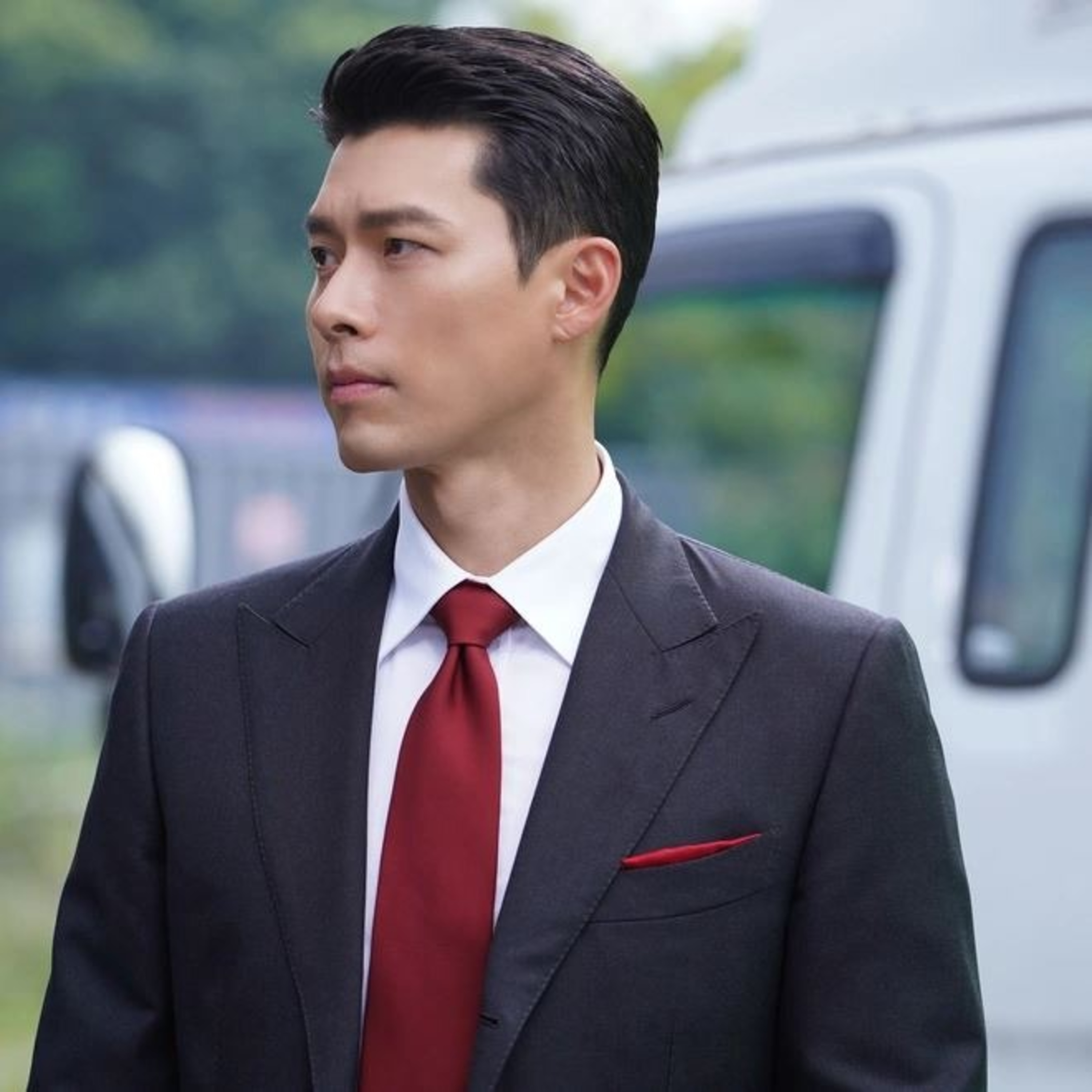 Hyun Bin bị bắt gặp đưa Son Ye Jin đến bệnh viện, liệu cả hai đã có “tin vui”? episode artwork