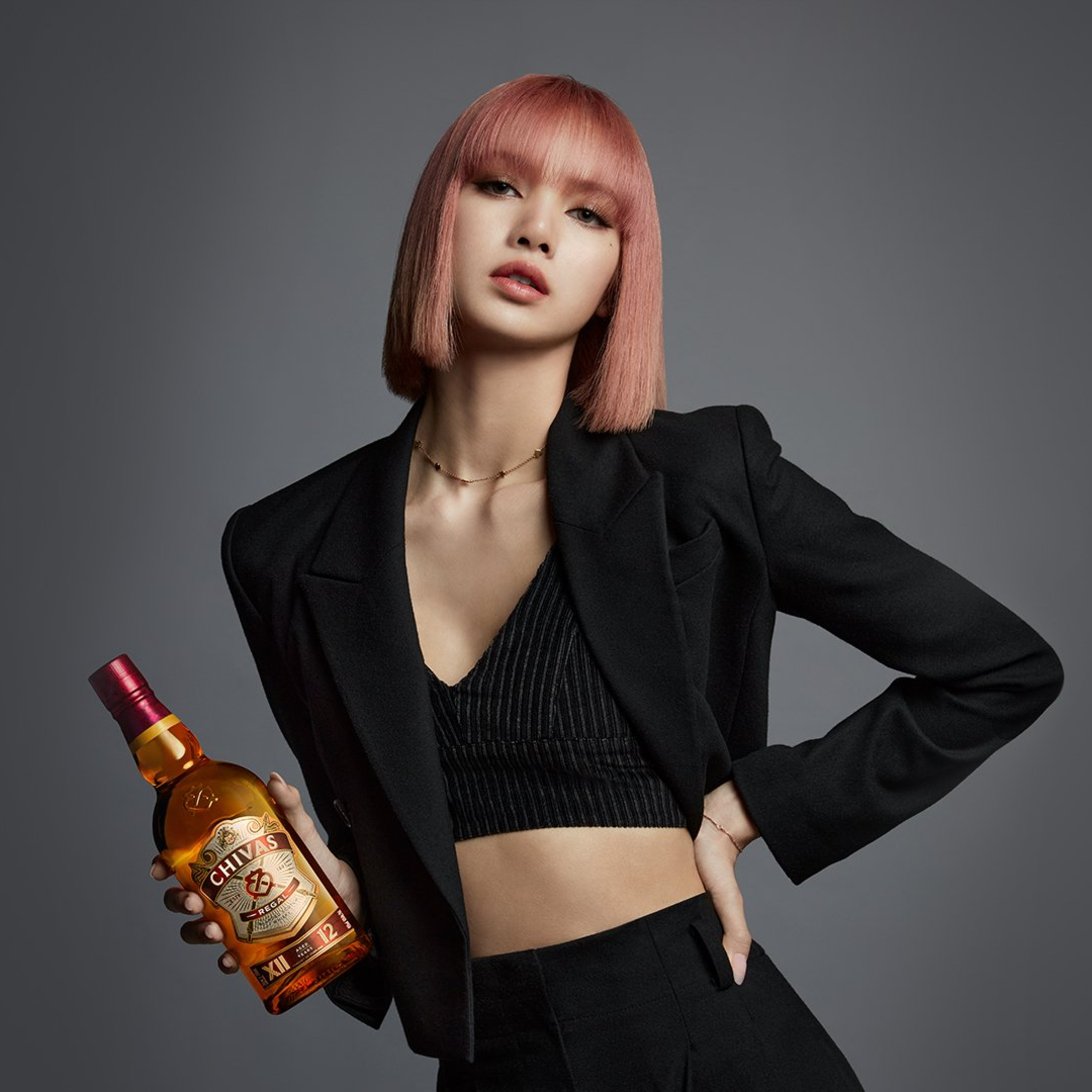 Lisa - Idol ngoại quốc bị kì thị vươn mình thành sao lớn và scandal chấn động nhất sự nghiệp episode artwork