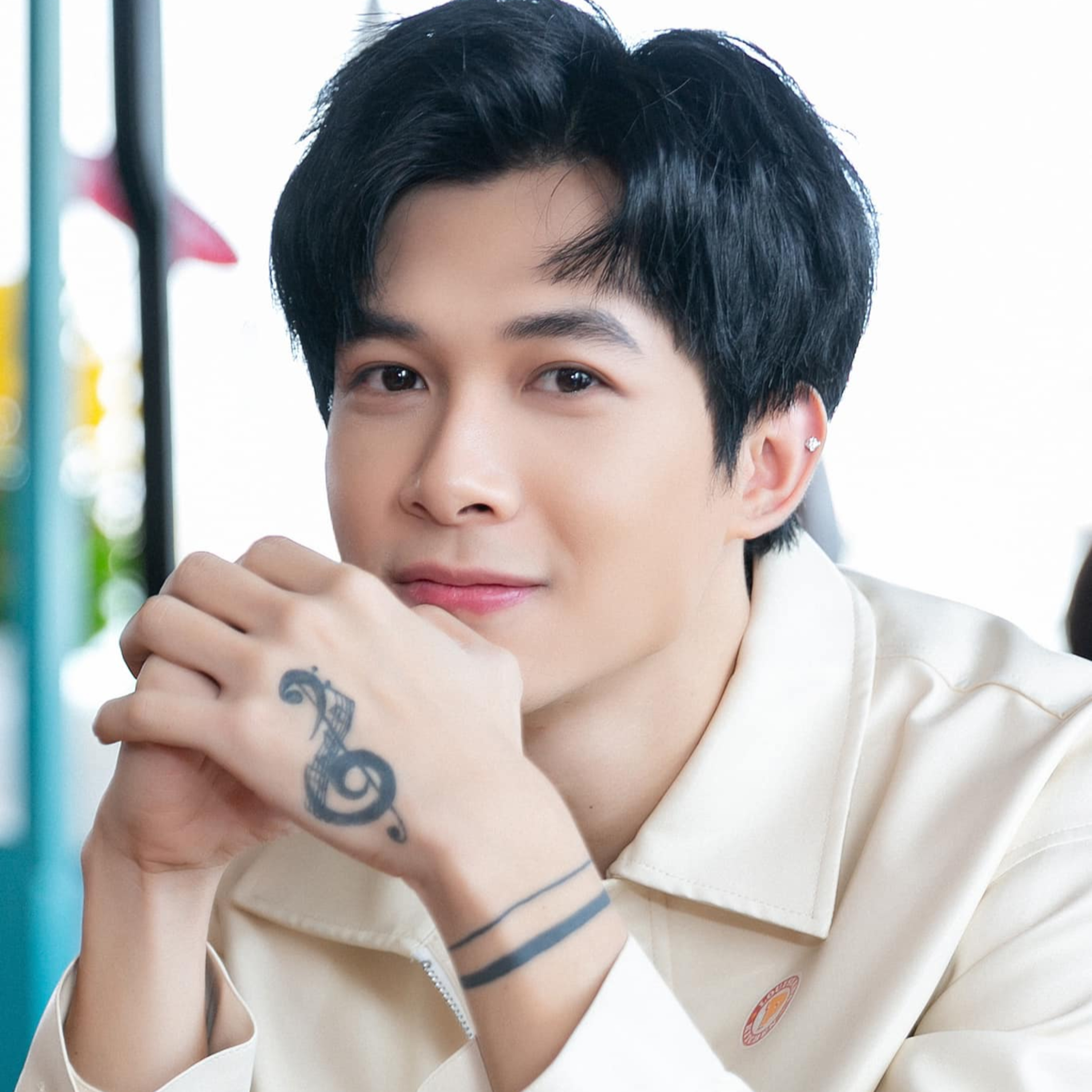 Anh Tú - Tài năng có thừa nhưng thiếu may mắn để vụt sáng, từng bị cho “núp bóng” Diệu Nhi episode artwork