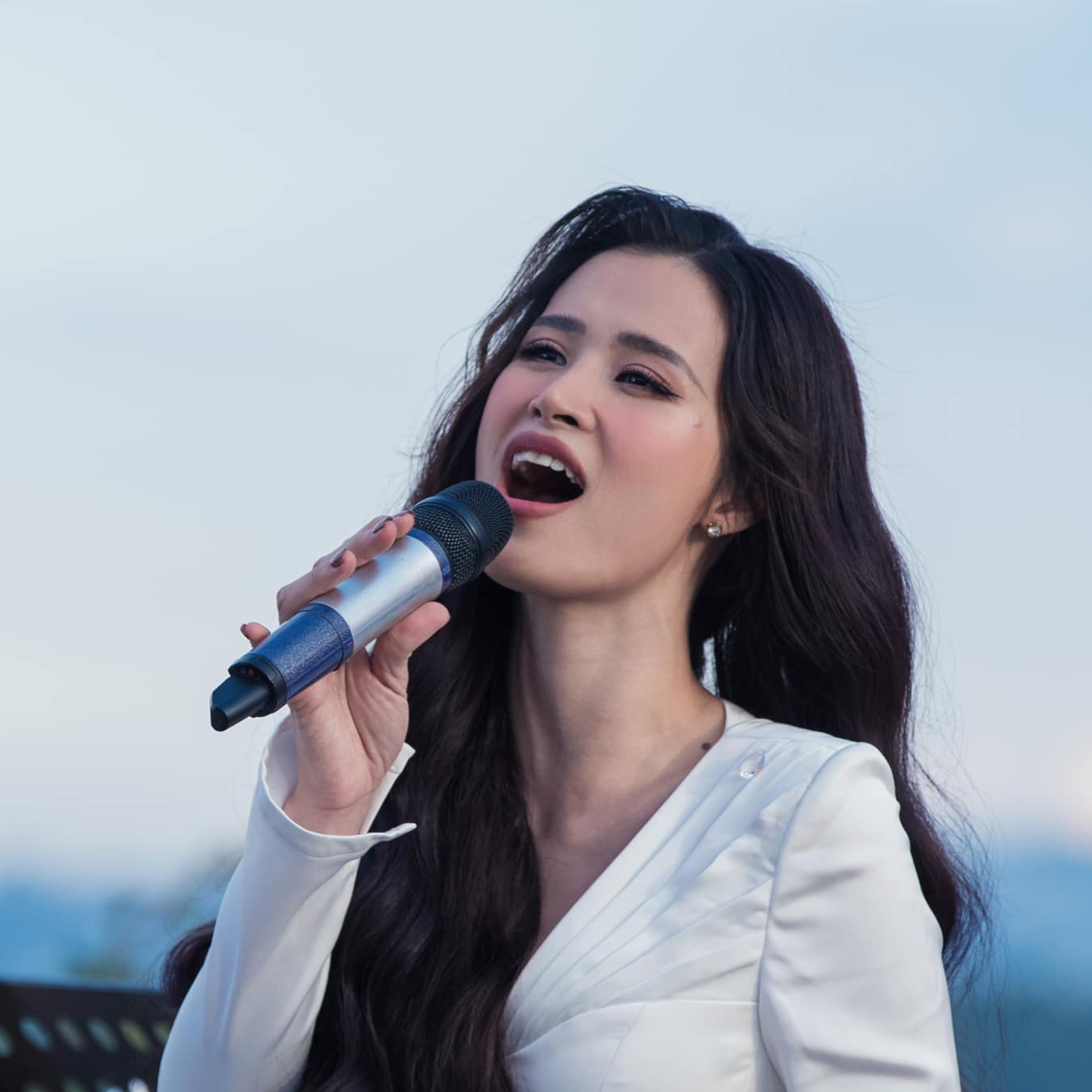 Đông Nhi bị đồn “không đội trời chung” với Bảo Thy, rạn nứt tình bạn bè với Noo Phước Thịnh episode artwork