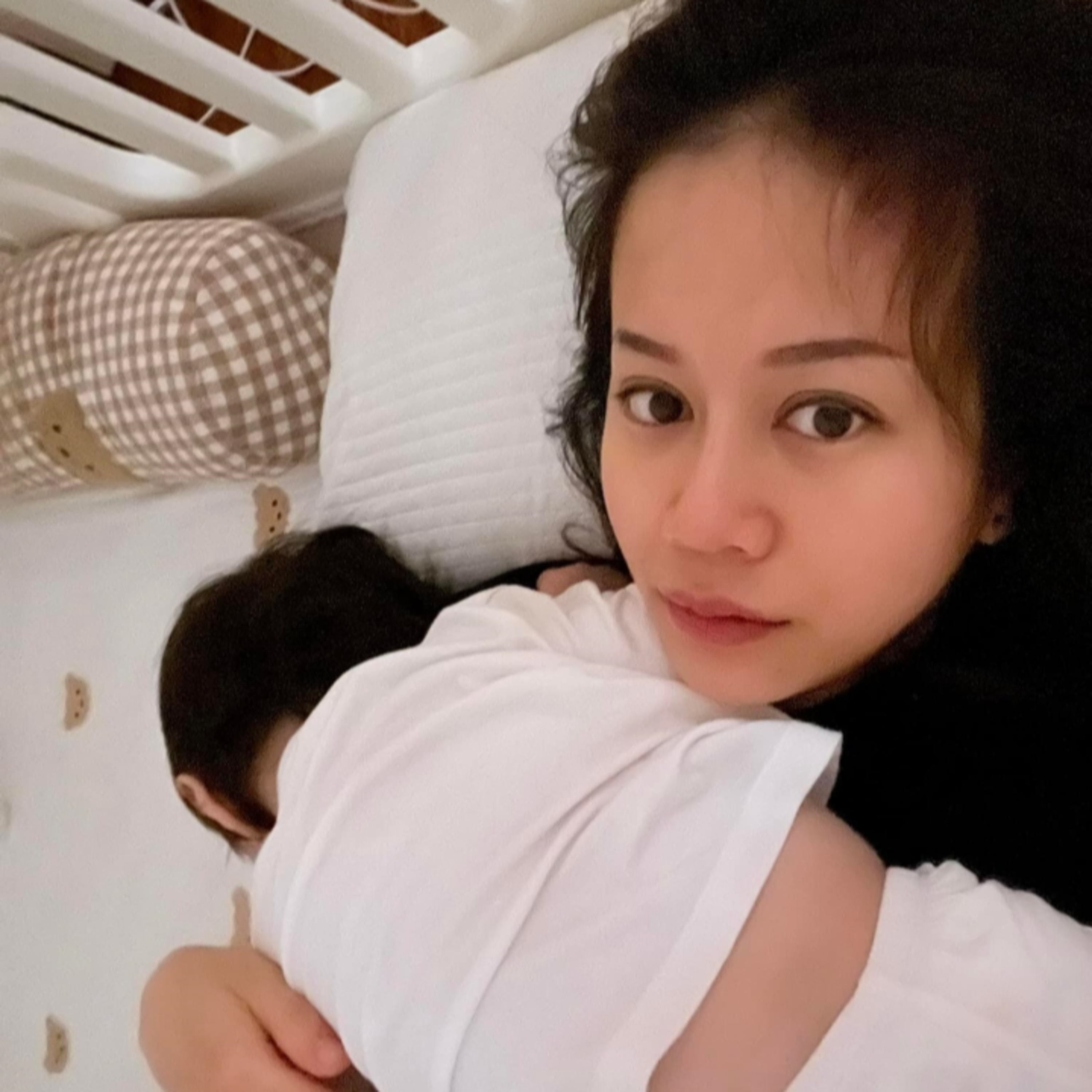 Rời xa Kiều Minh Tuấn, An Nguy có cuộc sống đáng ngưỡng mộ episode artwork