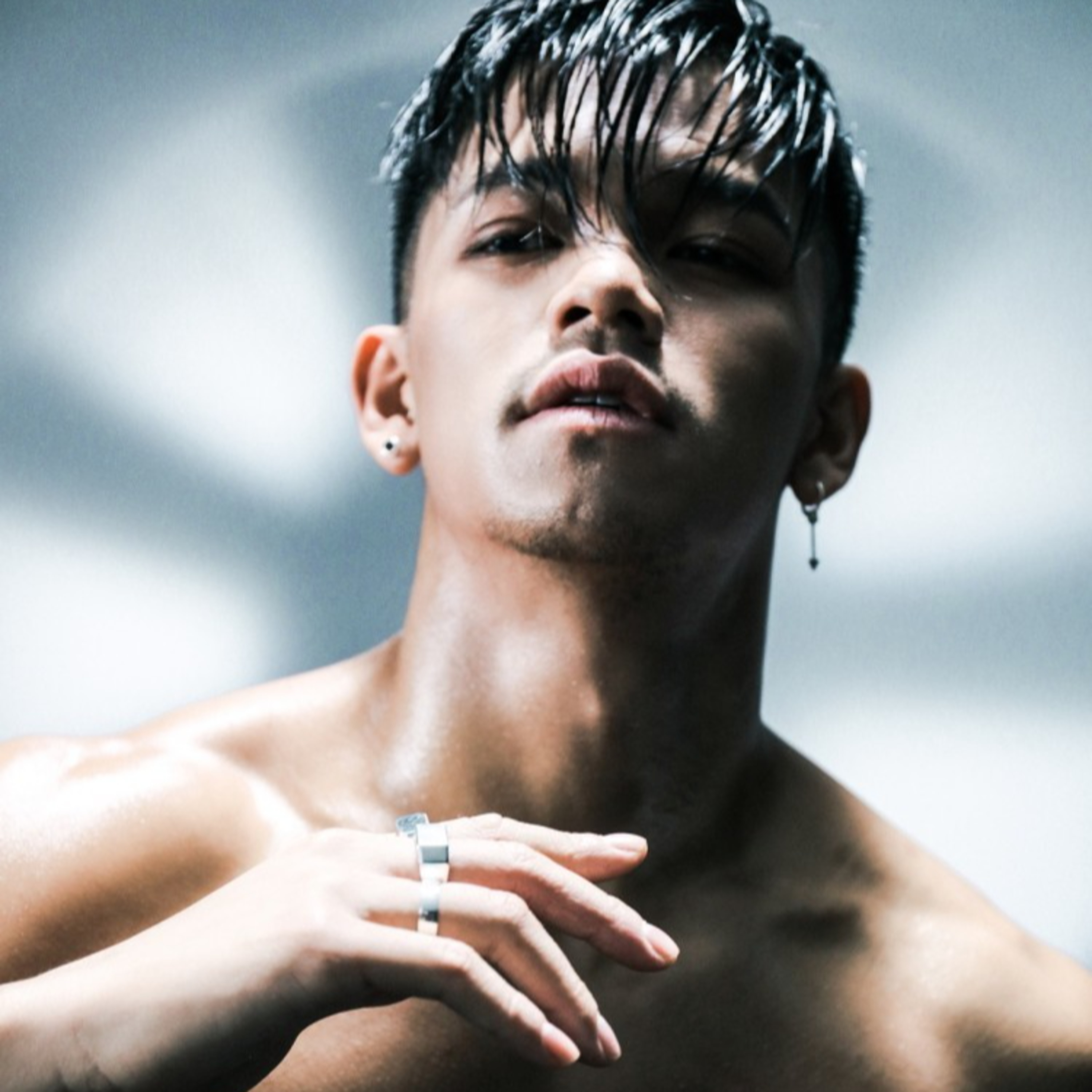 Trọng Hiếu - Nam ca sĩ từng khiến Britney Spears kinh ngạc và chuyện tình với HH chuyển giới  episode artwork