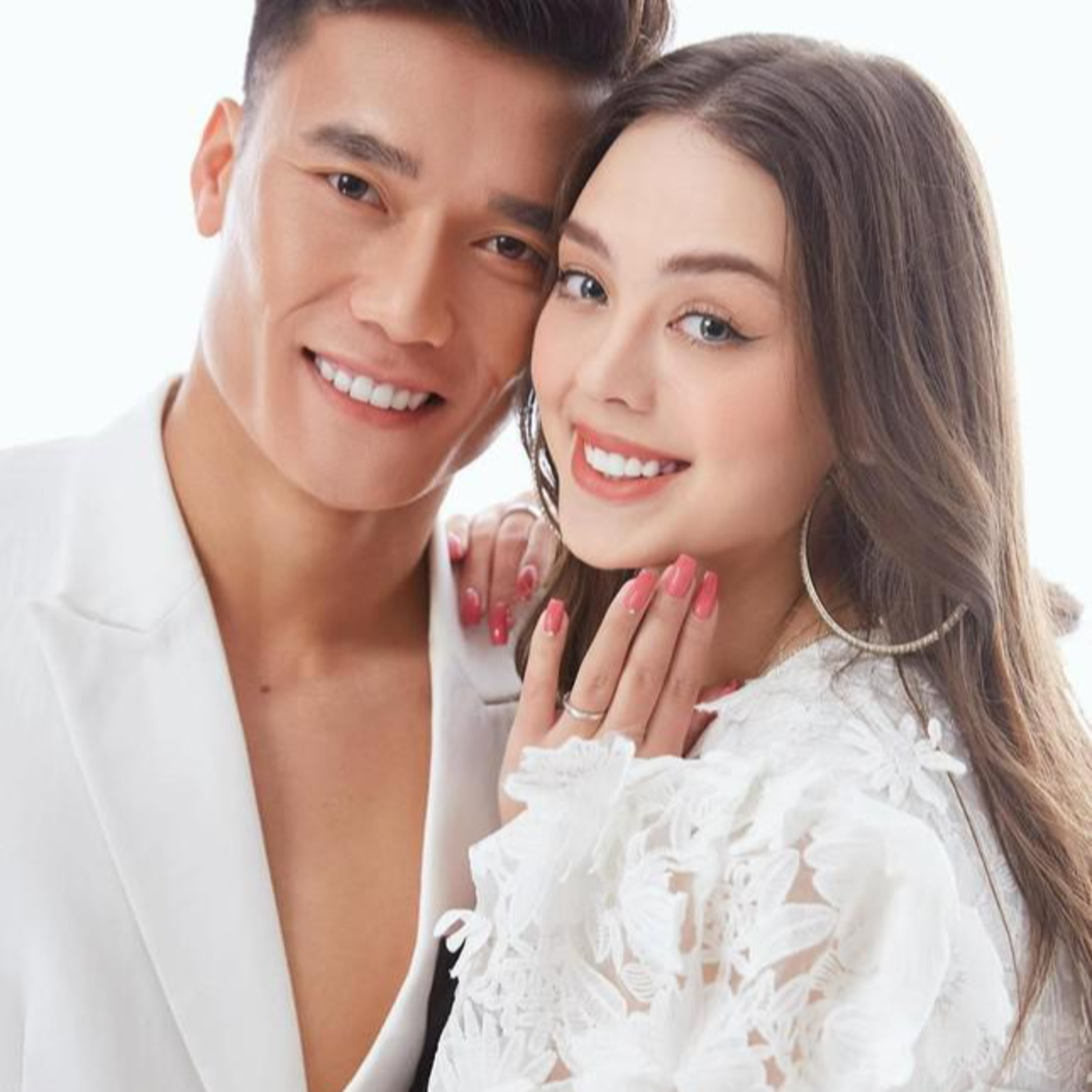 Thủ môn Bùi Tiến Dũng chính thức về chung 1 nhà với tình yêu duy nhất là mẫu nữ ngoại quốc  episode artwork