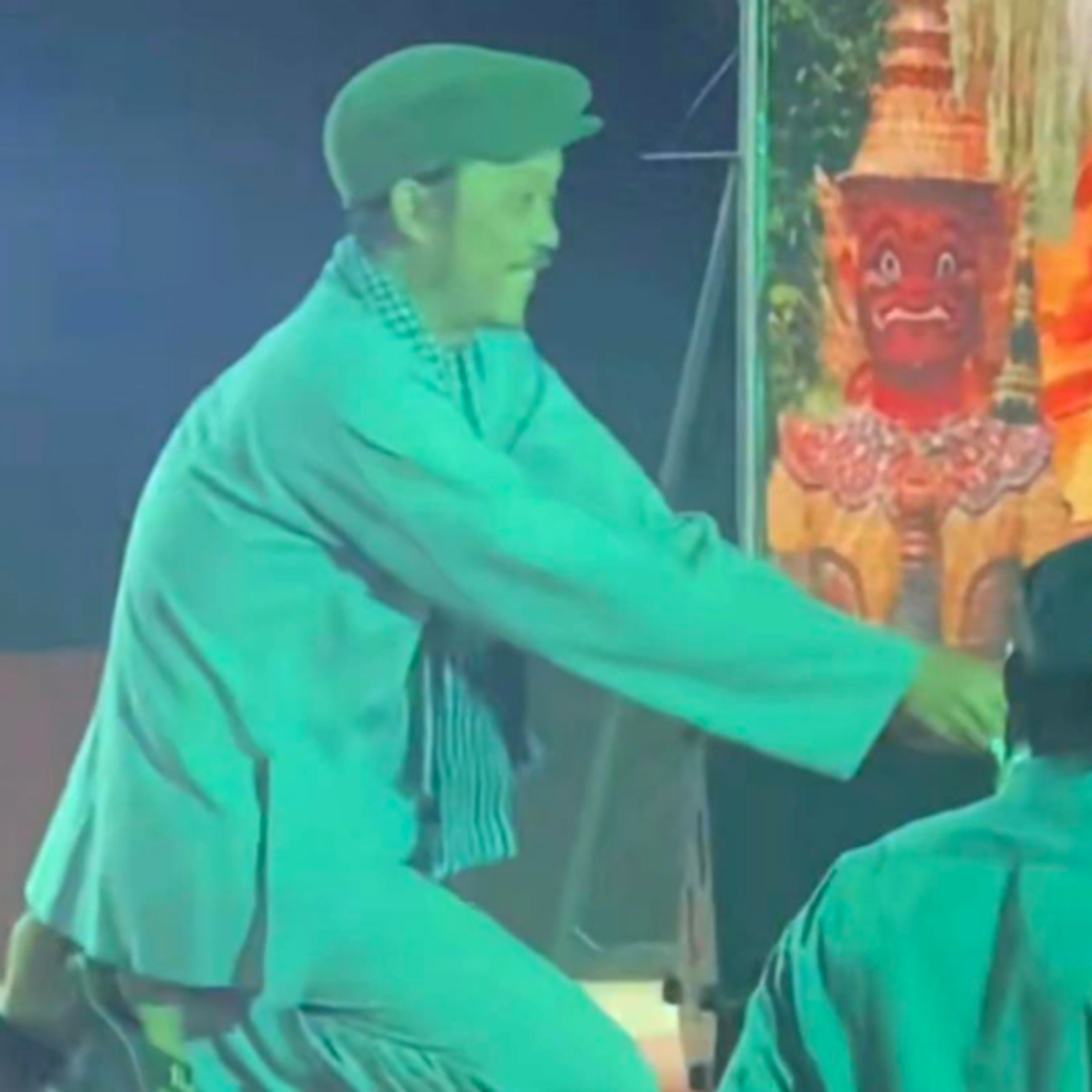 Hoài Linh xuất hiện tại một đám cưới nông thôn, phản ứng người xung quanh gây bất ngờ episode artwork
