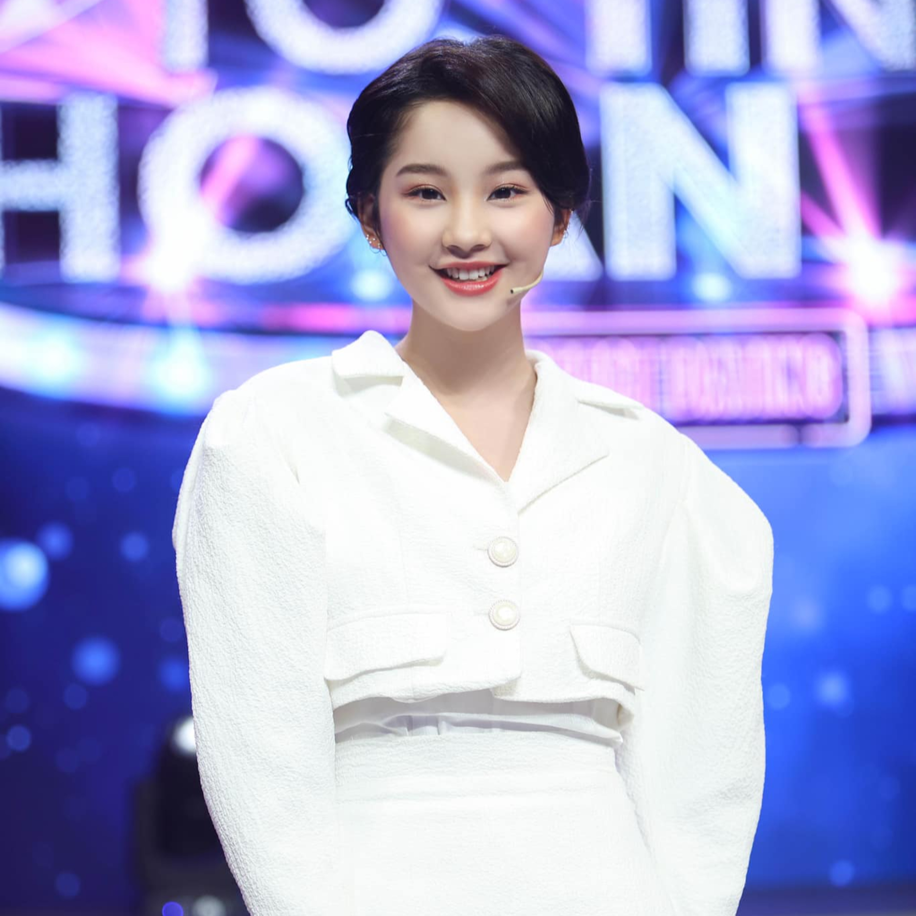 Thu Hà Ceri - Hot girl người Tày gây bão MXH lộ mặt mộc gây sốt episode artwork