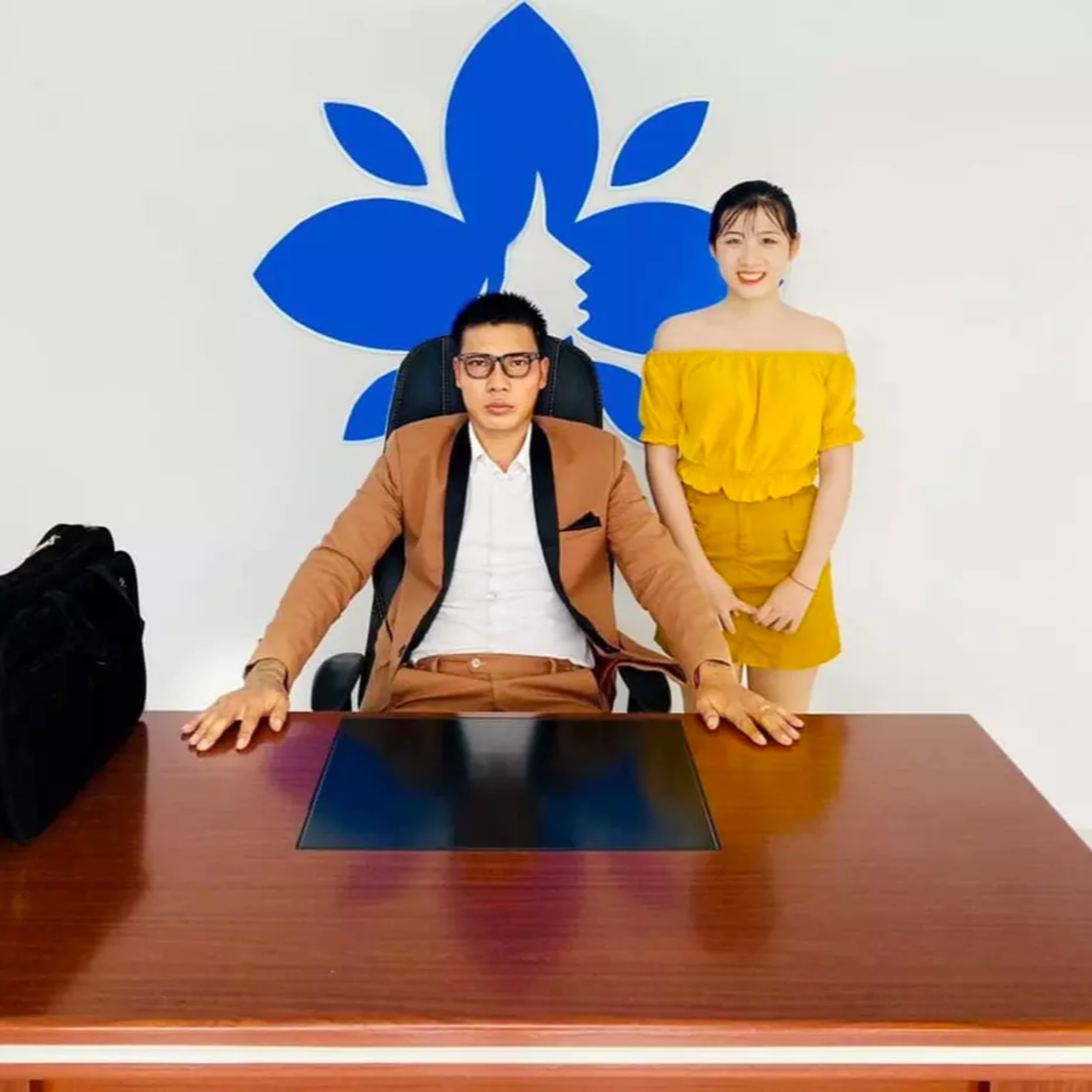 Lộc Fuho xuất hiện lạ lẫm, dấy lên tin đồn đập đi xây lại  episode artwork