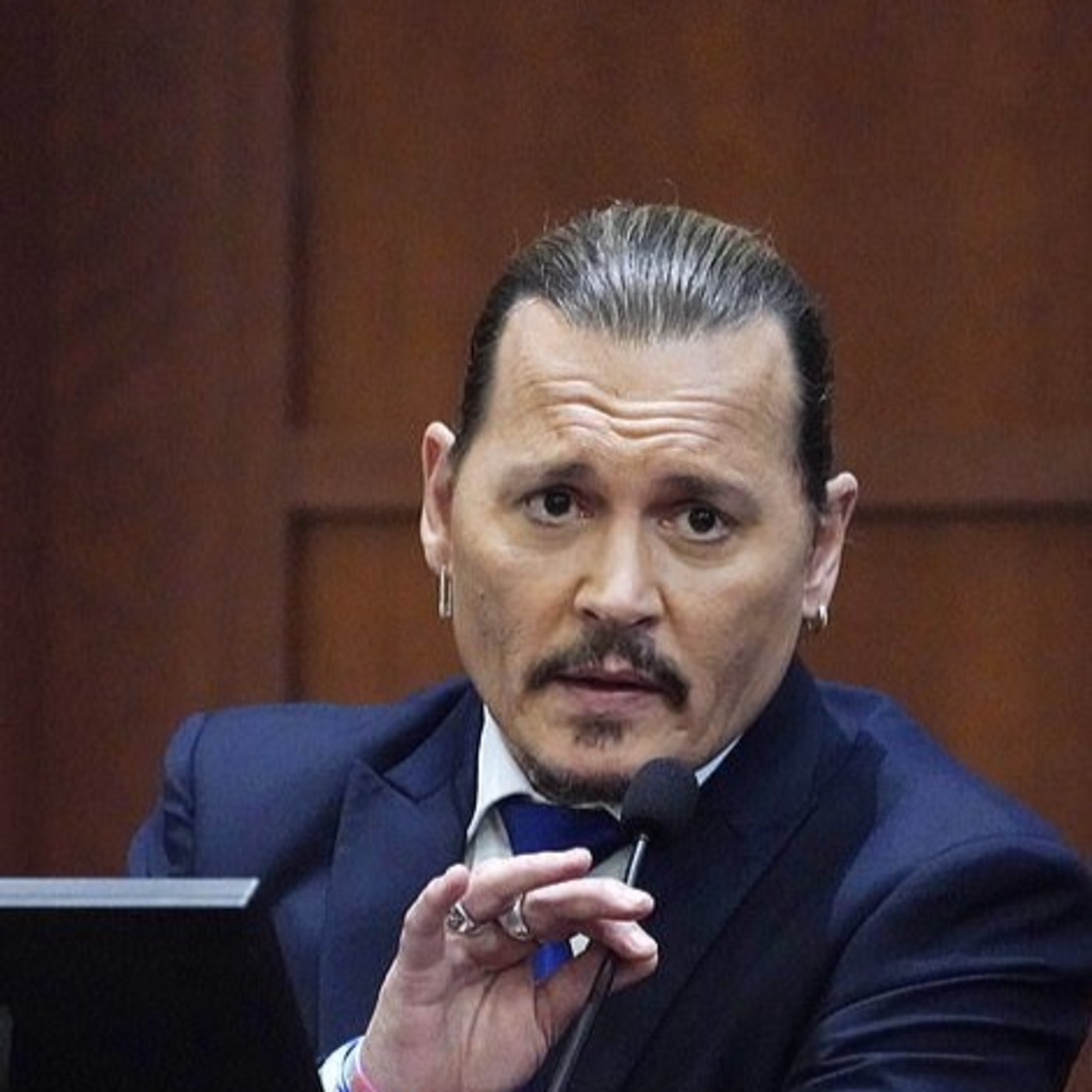 Johnny Depp không phải là người giàu nhất dàn sao Cướp biển vùng Caribbean, vị trí số 1 gây bất ngờ episode artwork