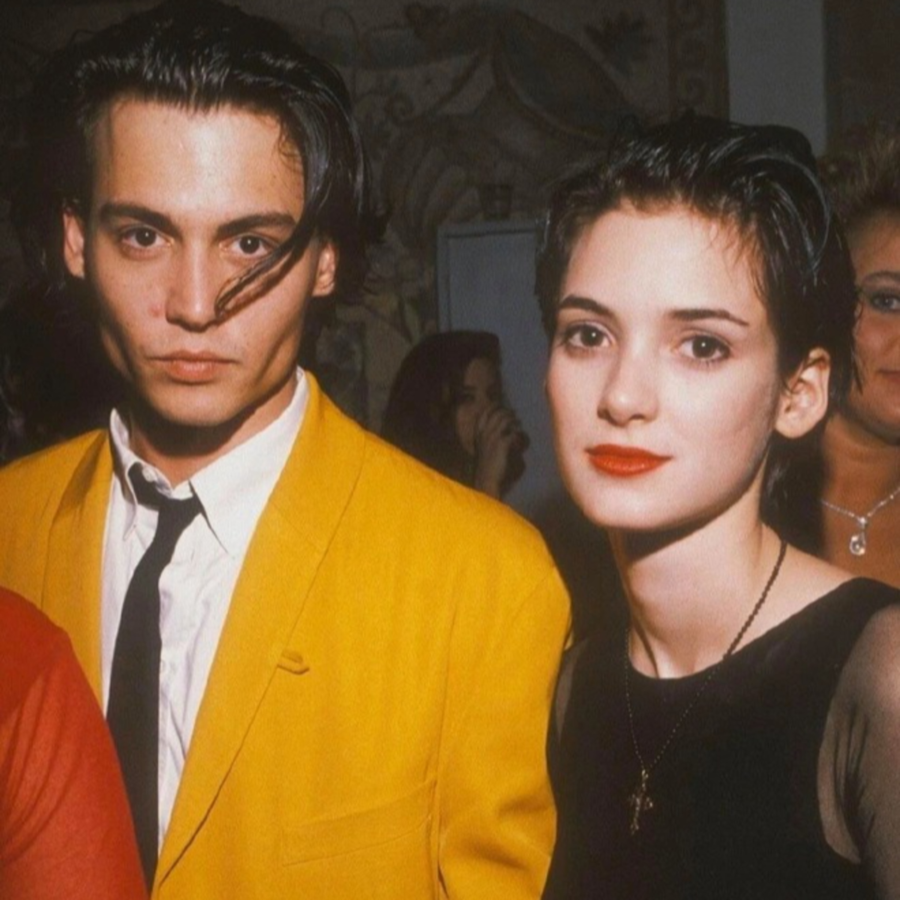 Winona Ryder nói gì về tình cũ Johnny Depp sau phiên tòa thế kỷ với Amber Heard  episode artwork