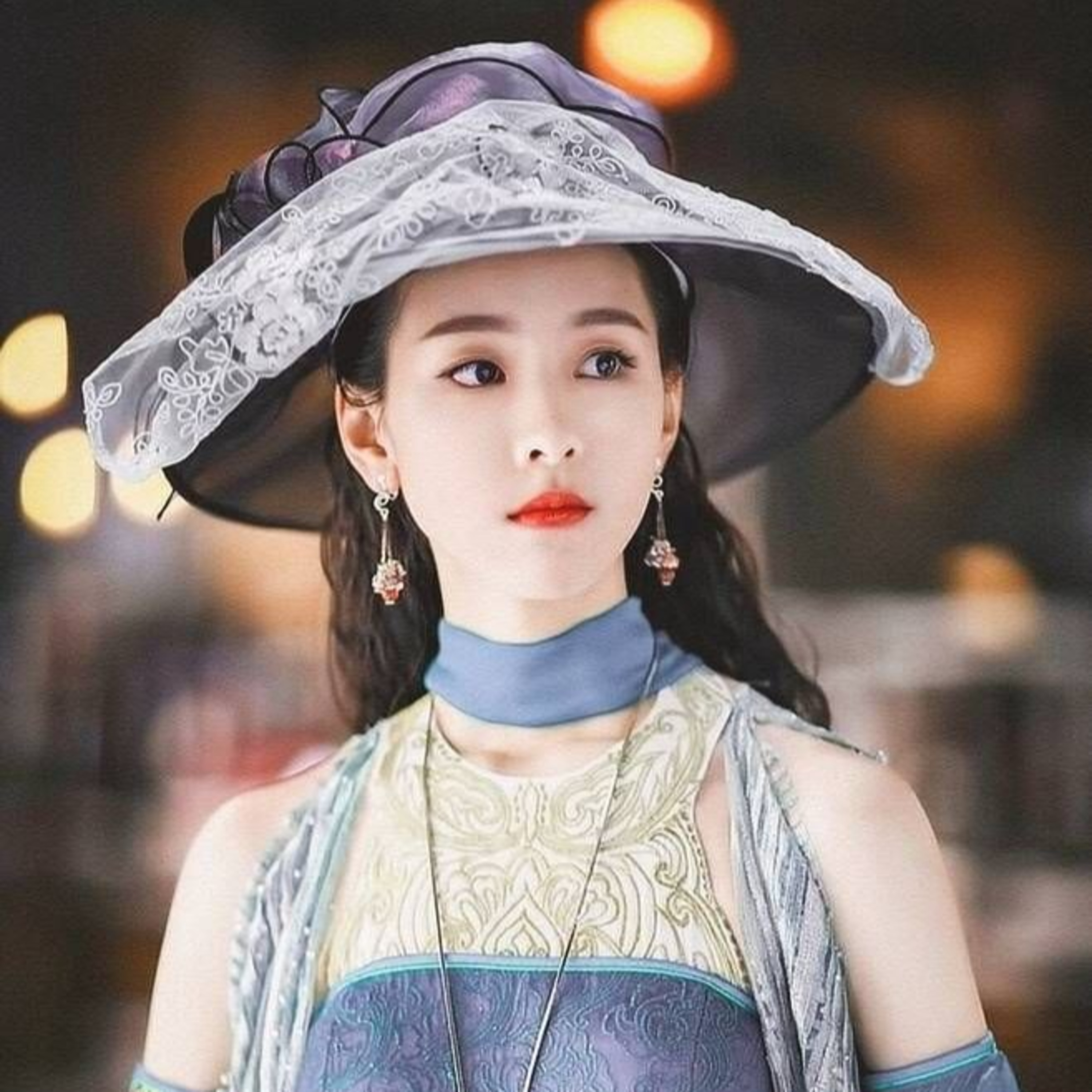 Trần Đô Linh có gia thế khủng không kém Hà Siêu Liên, diễn dở nhưng vẫn được nâng đỡ hết mình episode artwork
